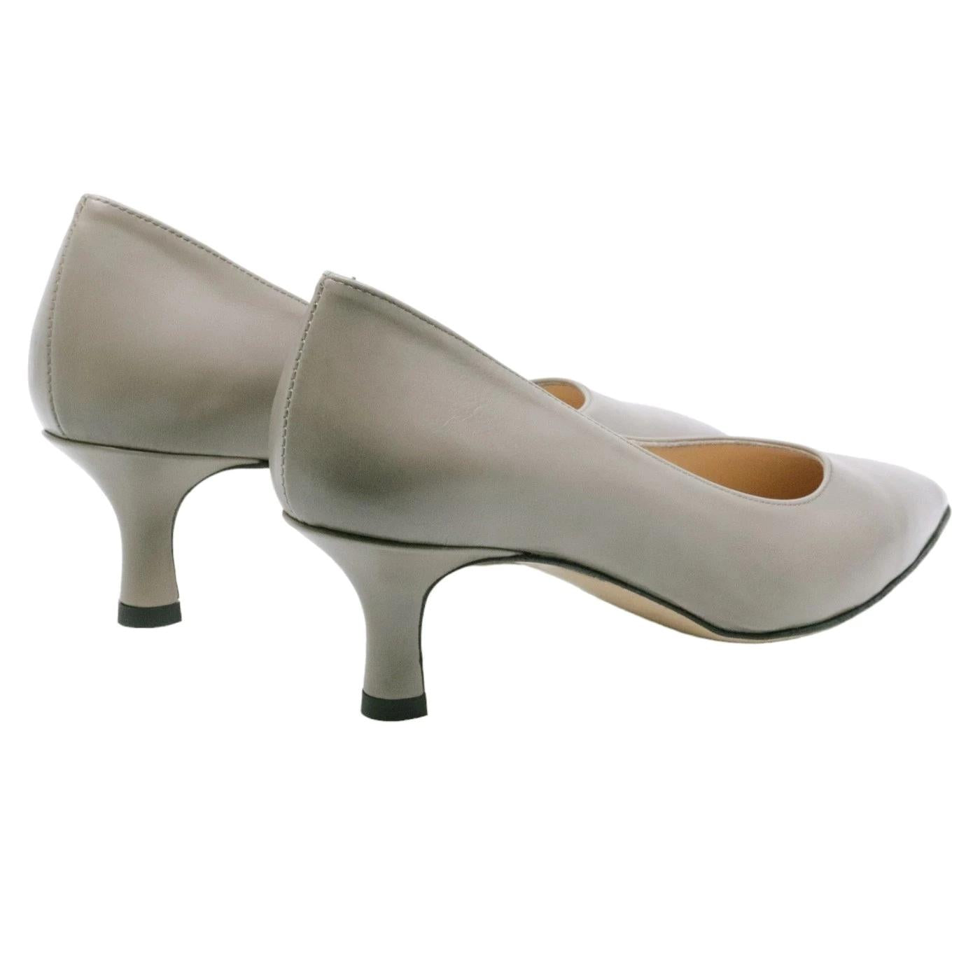 Décolleté donna Le Briella Z892 in pelle taupe con sfumature in nero 