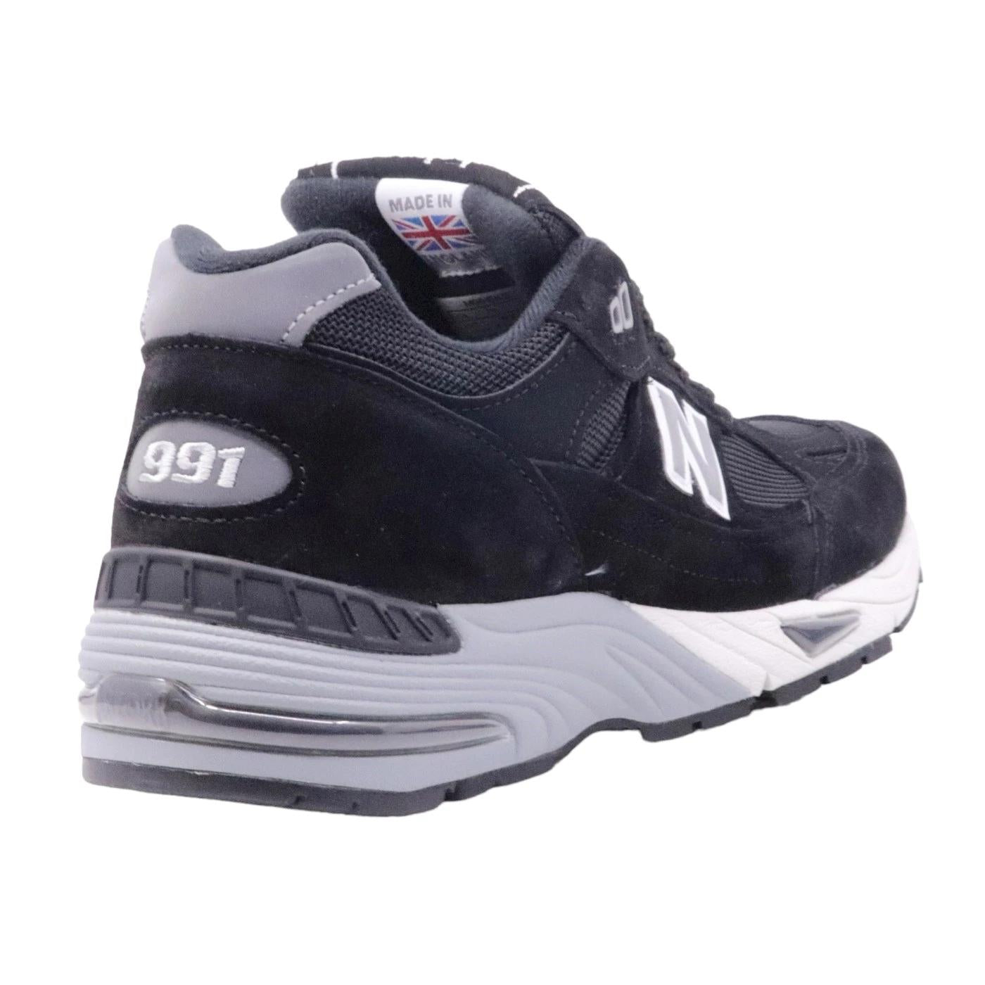 New Balance 991 sneaker unisex in tessuto e camoscio nero 