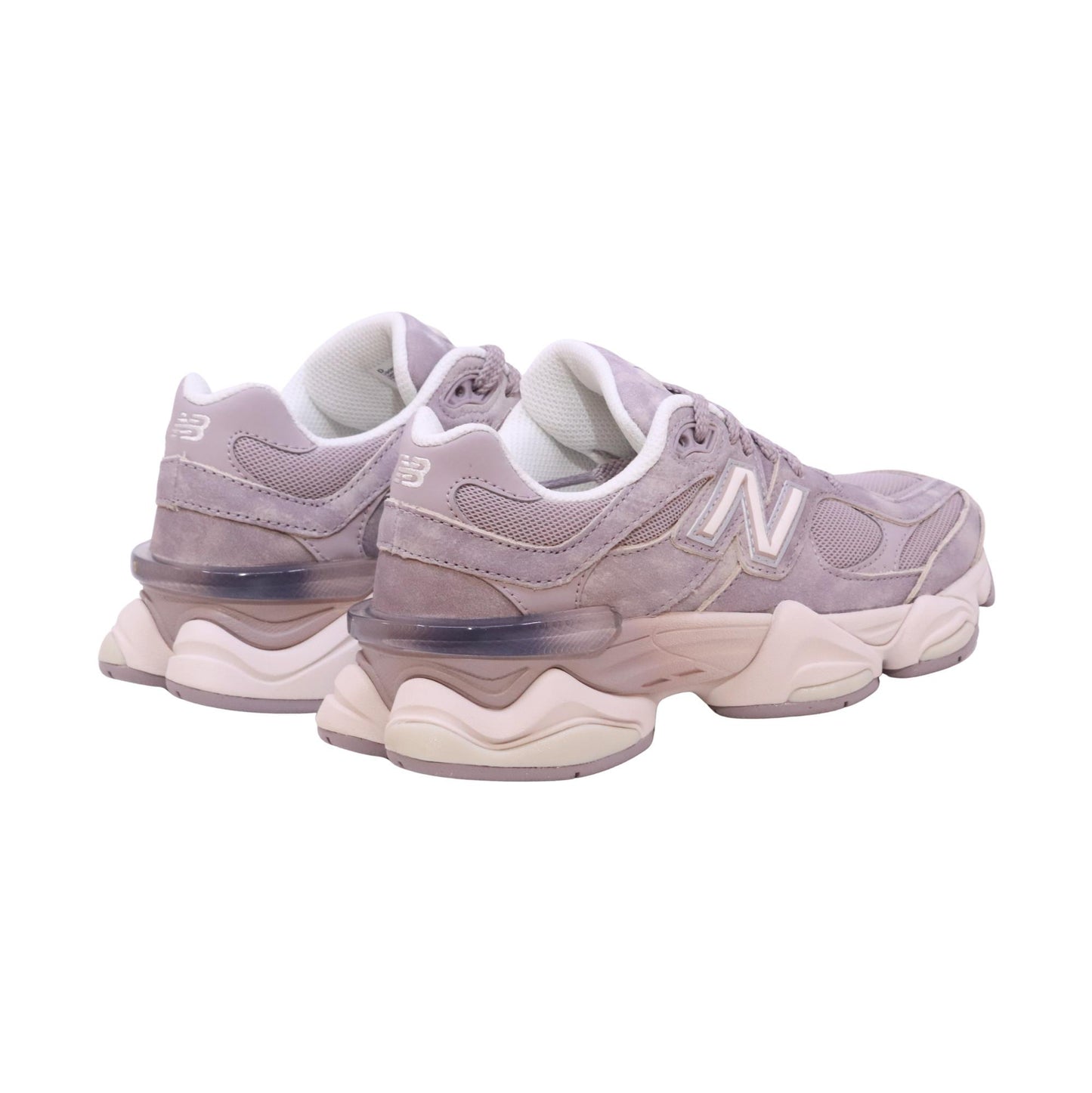 New Balance 9060 Truffle Salt sneaker donna in nubuck 
