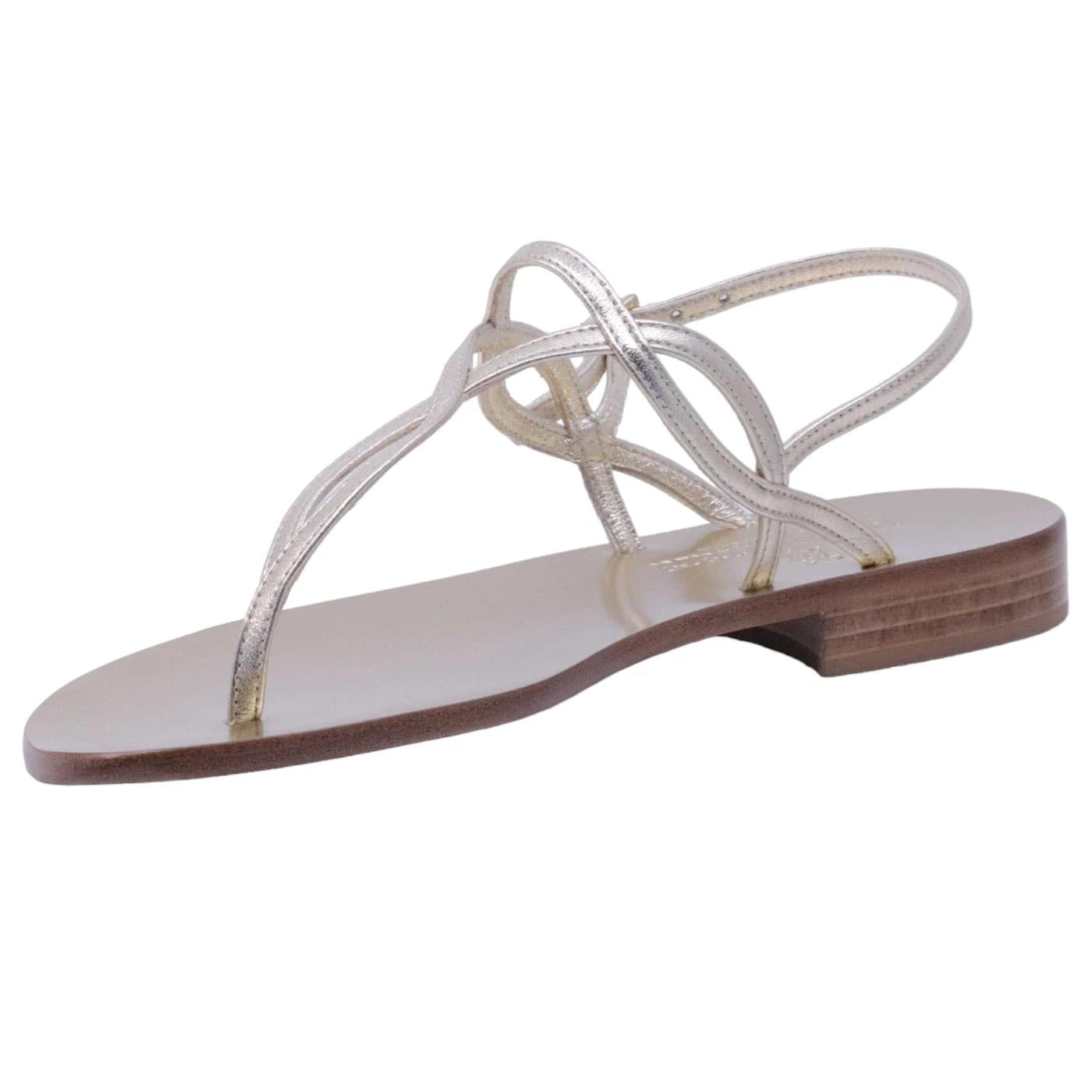 Sandalo infradito Paolo Ferrara 1461 in pelle laminata platino 