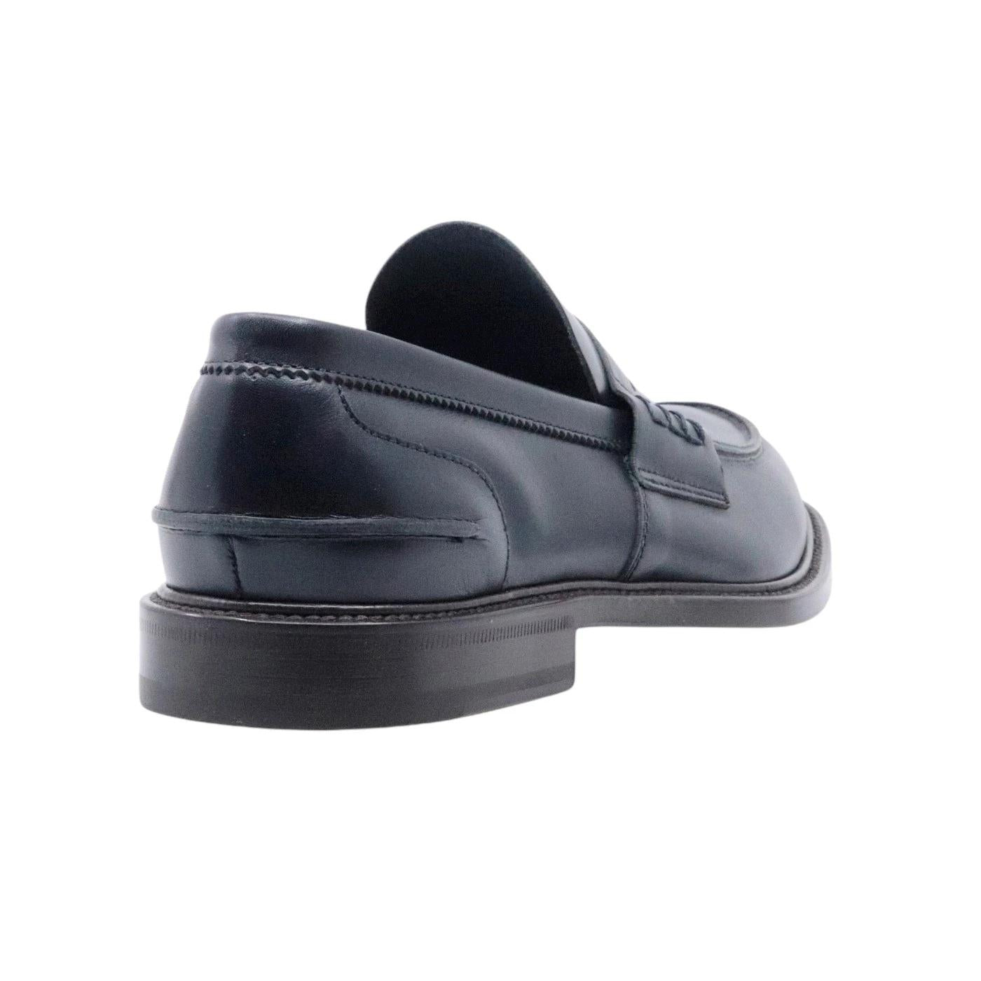 Mocassino Douglas 784 da uomo in comoda pelle di colore blu 