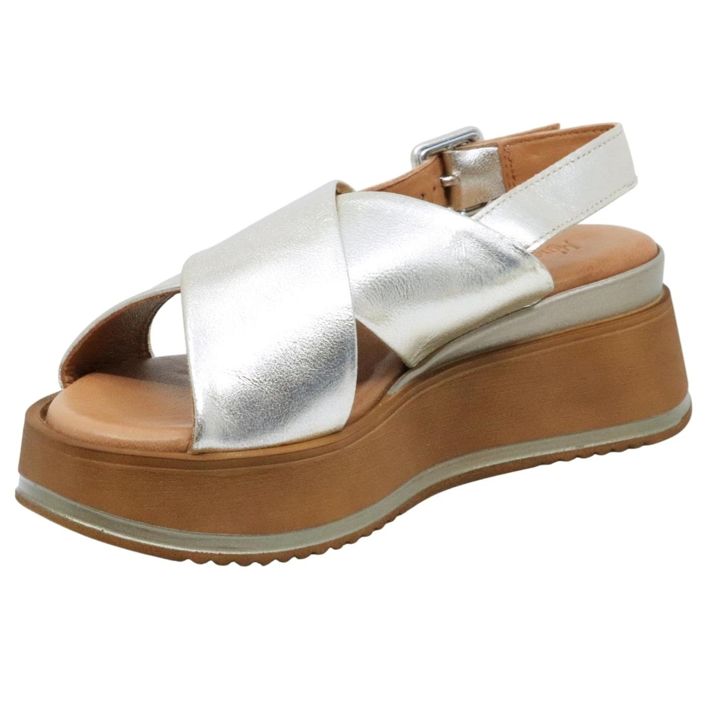 Sandalo con zeppa Mine Vaganti 3896 in pelle laminata platino 