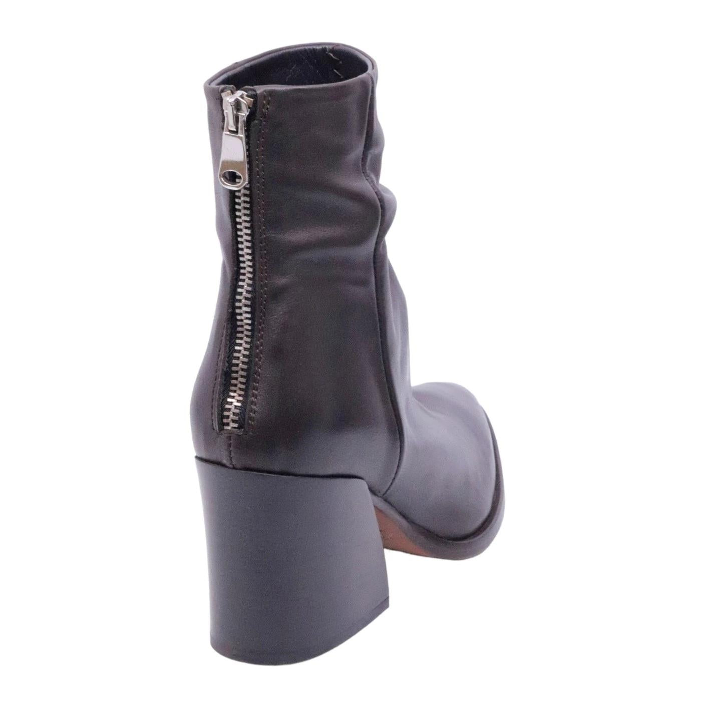 Stivaletto donna Curiositè 1636 in pelle in colore marrone 