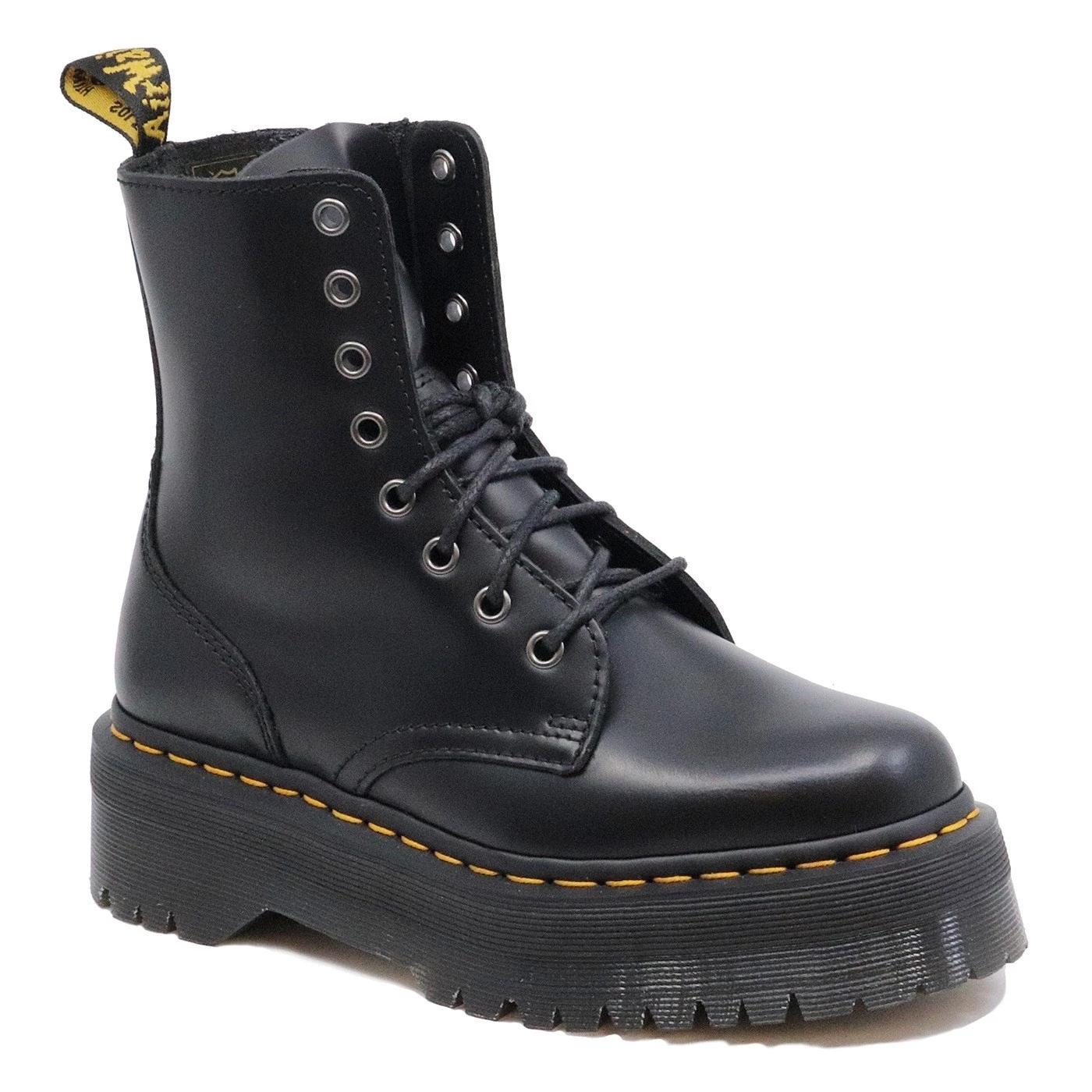 Dr. Martens Jadon anfibio platform donna in pelle Polished Smooth nera 