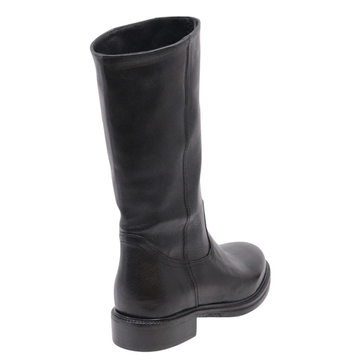 Stivaletto Curiositè 1707 da donna in pelle morbida in colore nero 