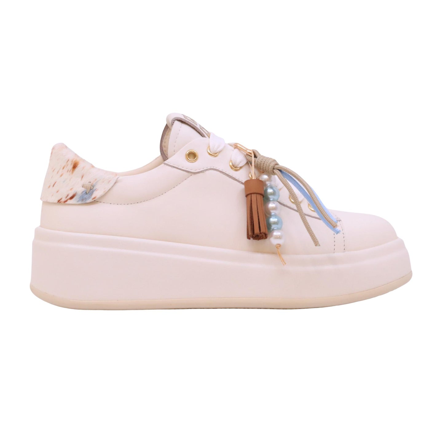 GIO+ Oliva Giulia sneaker donna platform in pelle bianco latte con accessori gioiello 