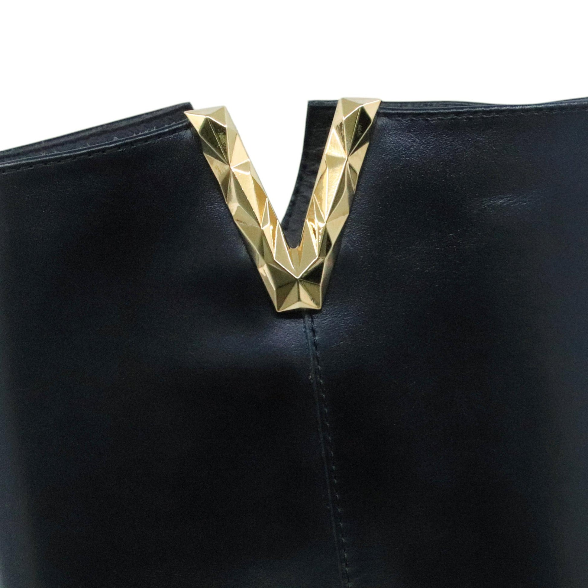 Via Roma 15 4055 Santa Monica stivale donna in pelle nera con V dorata 