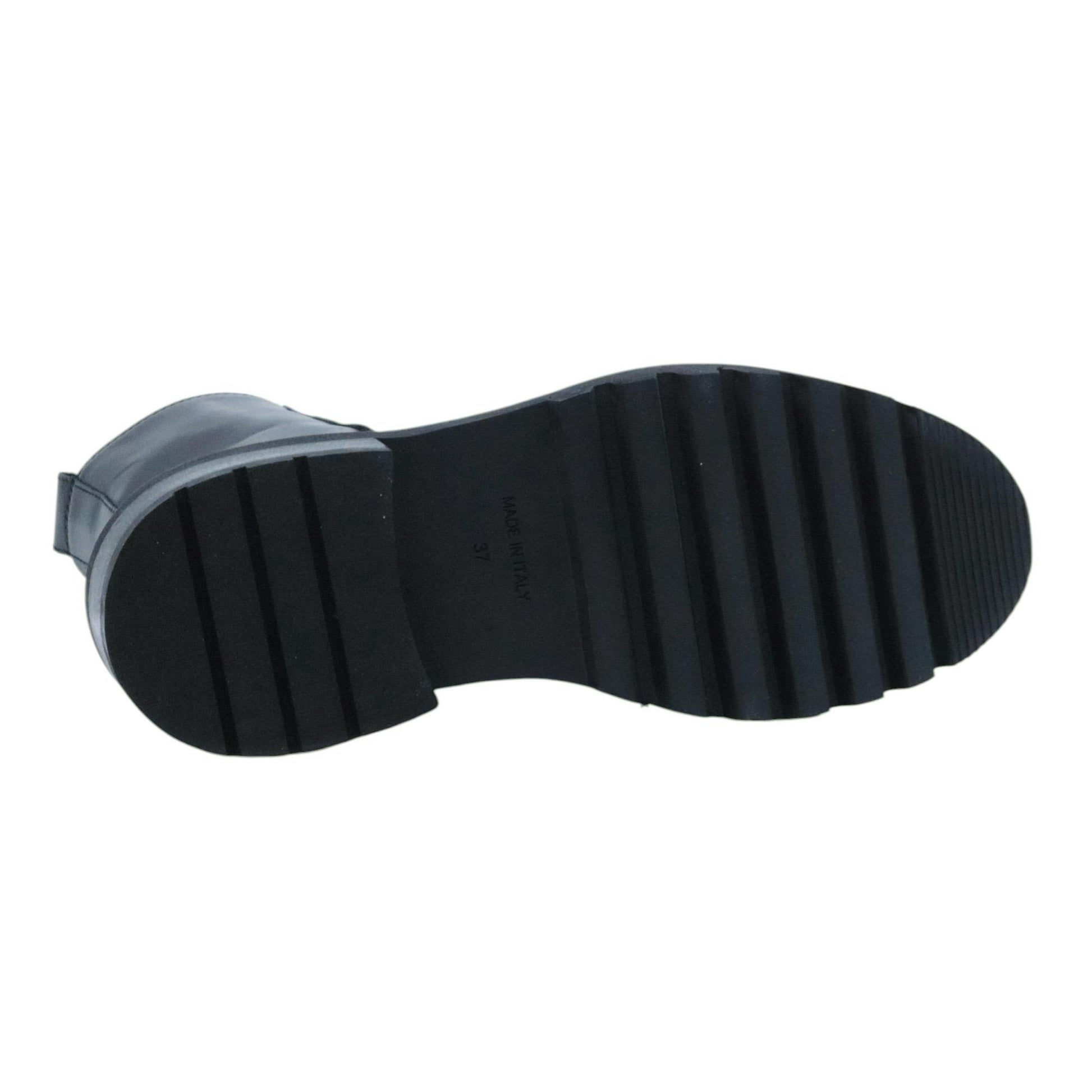 Via Roma 15 4434 stivaletto donna in pelle nera con V oro sulla linguetta 