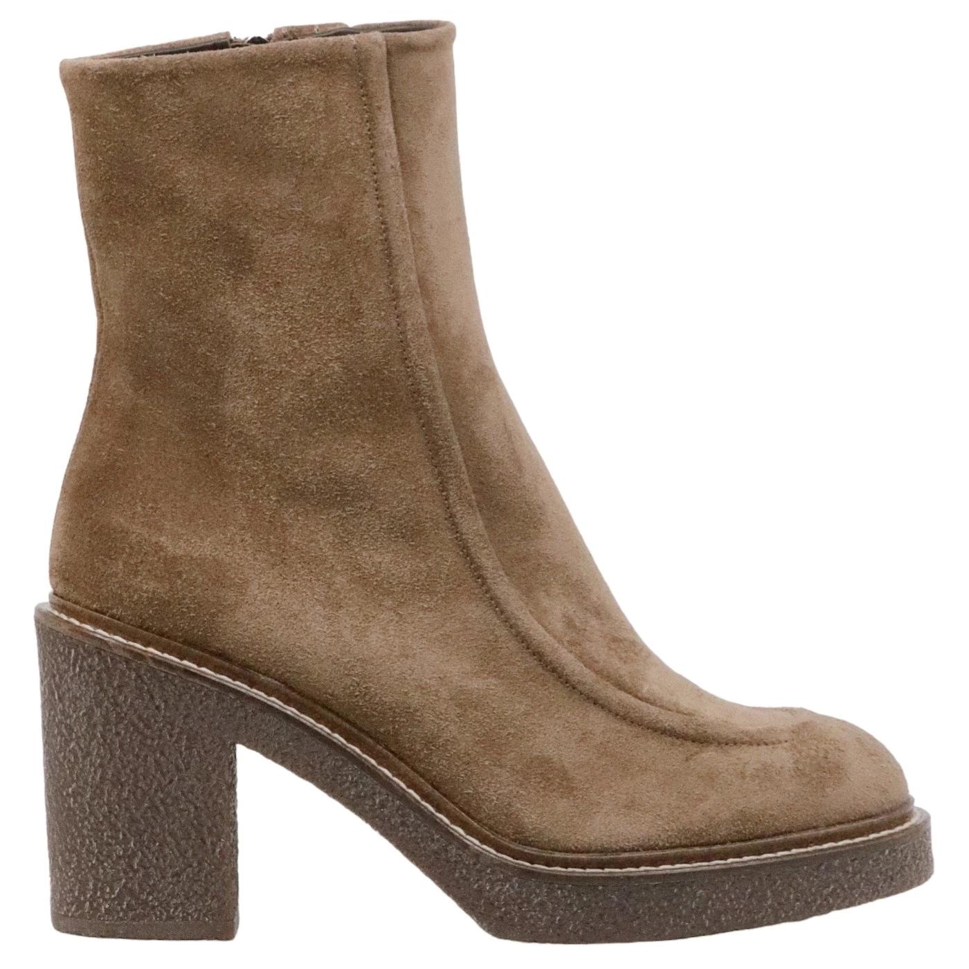 Stivaletto da donna Triver Flight in pelle scamosciata di colore marrone 