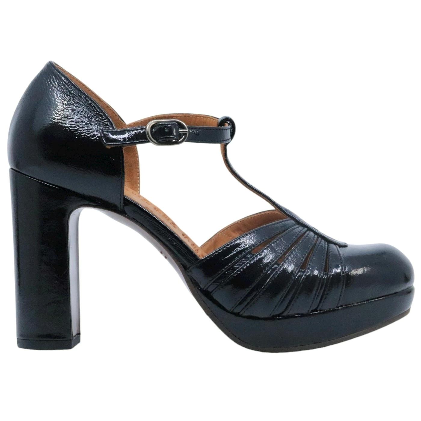 Decolleté Chie Mihara Yaisu per donna in pelle laminata nera 