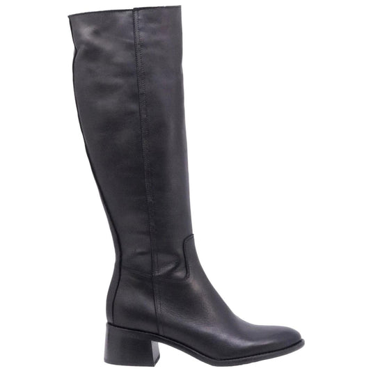 Stivale da donna Curiositè 2125 in pelle morbida di colore nero 