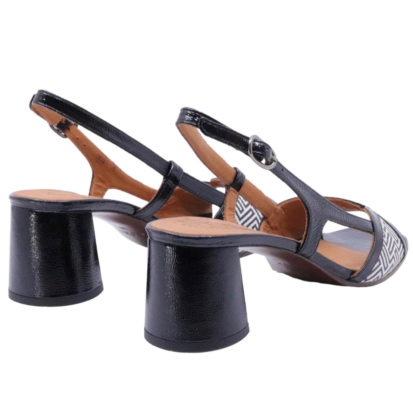 Chie Mihara Ruby sandalo donna in pelle lucida nera e stampa bianca 