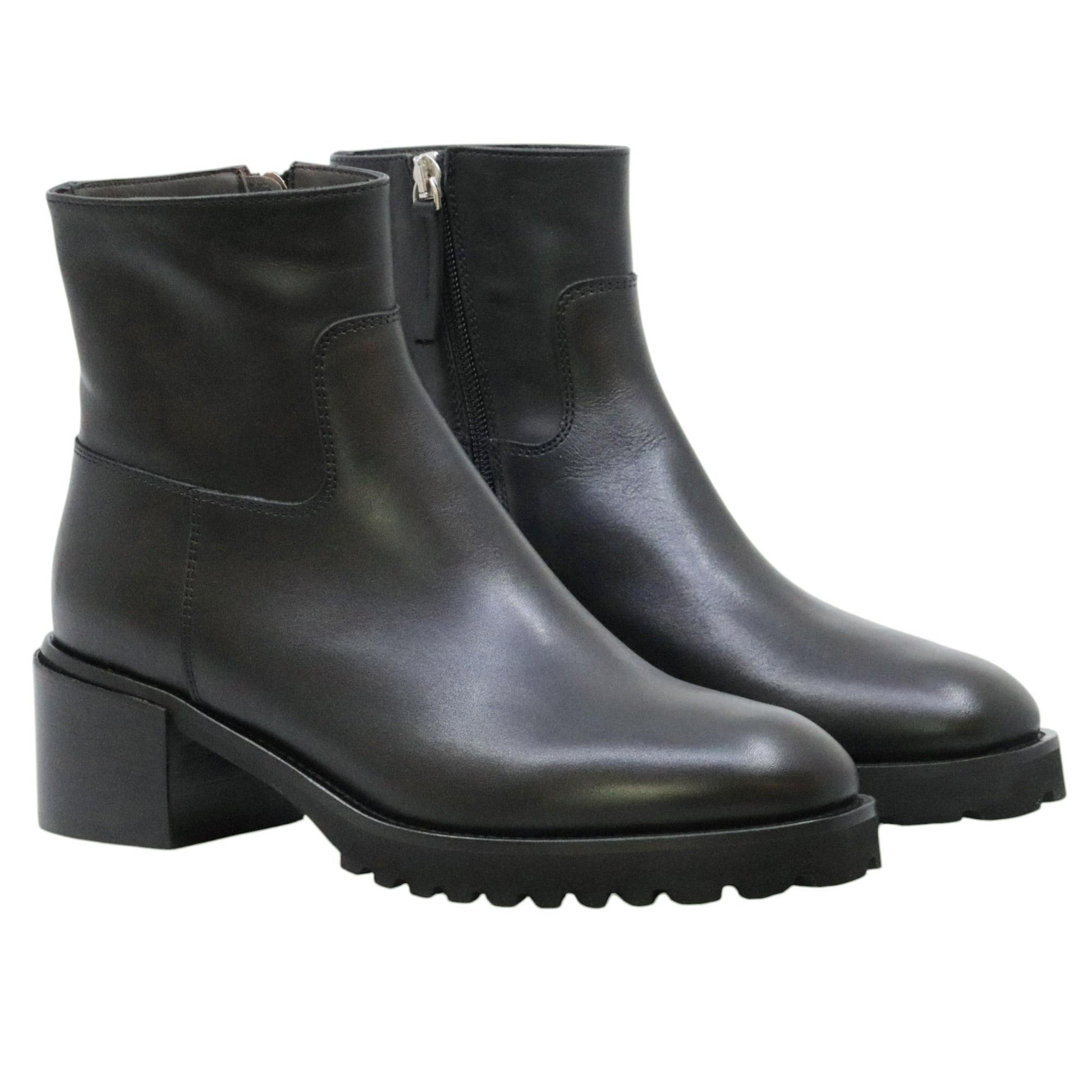 Triver Flight 676 02 stivaletto donna in pelle nera 