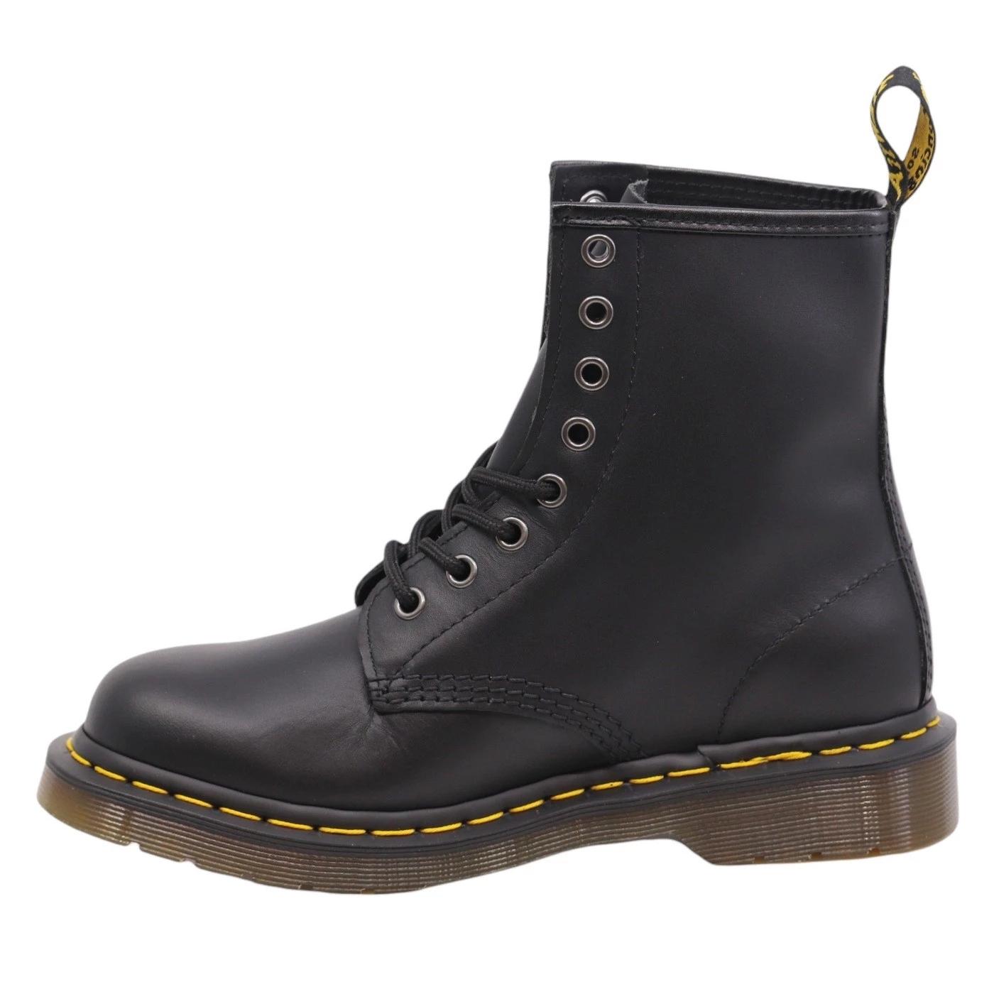 Dr. Martens 1460 anfibio unisex in pelle nappa nera 