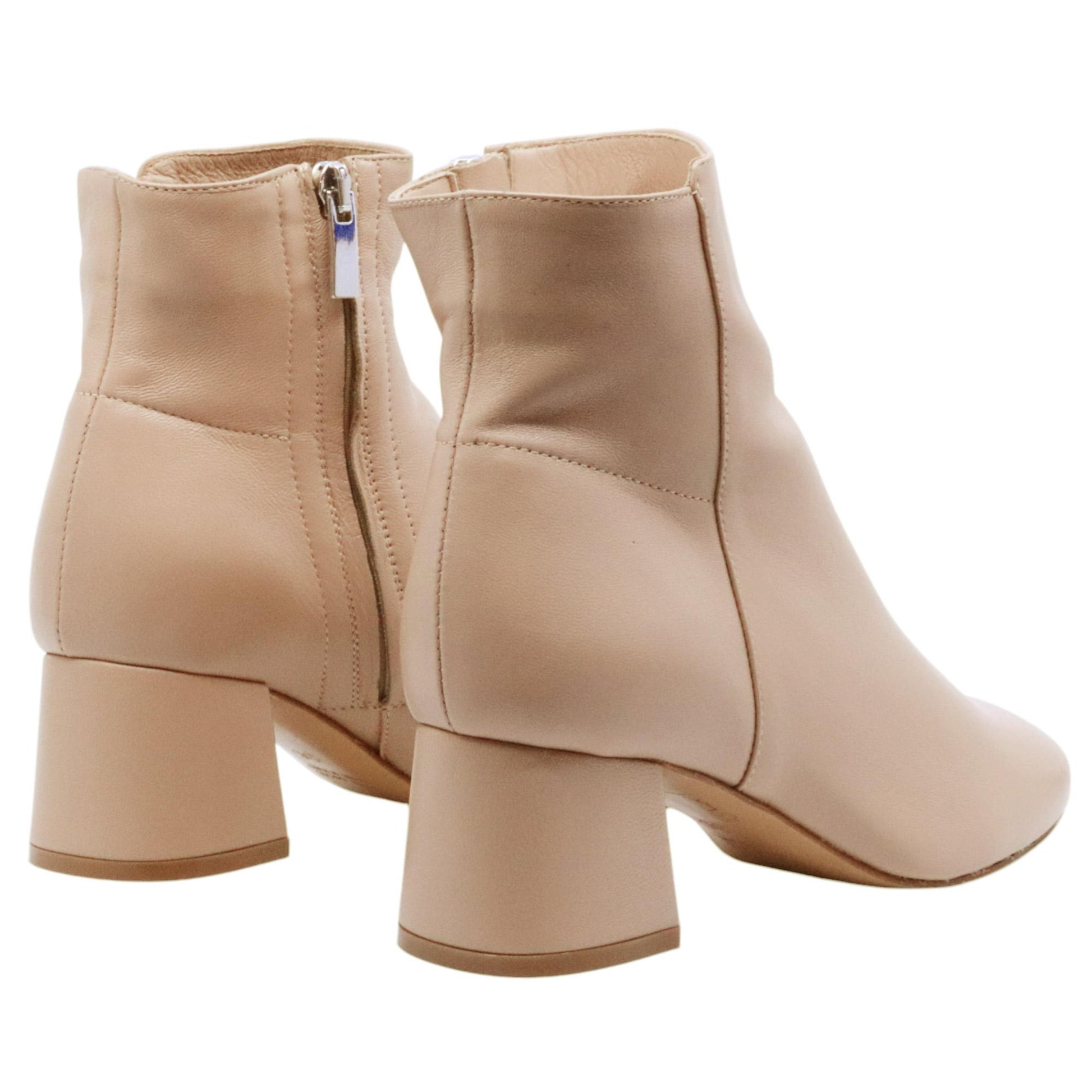 Ranyé 133 stivaletto donna in pelle nappa cappuccino con tacco elegante Made in Italy 