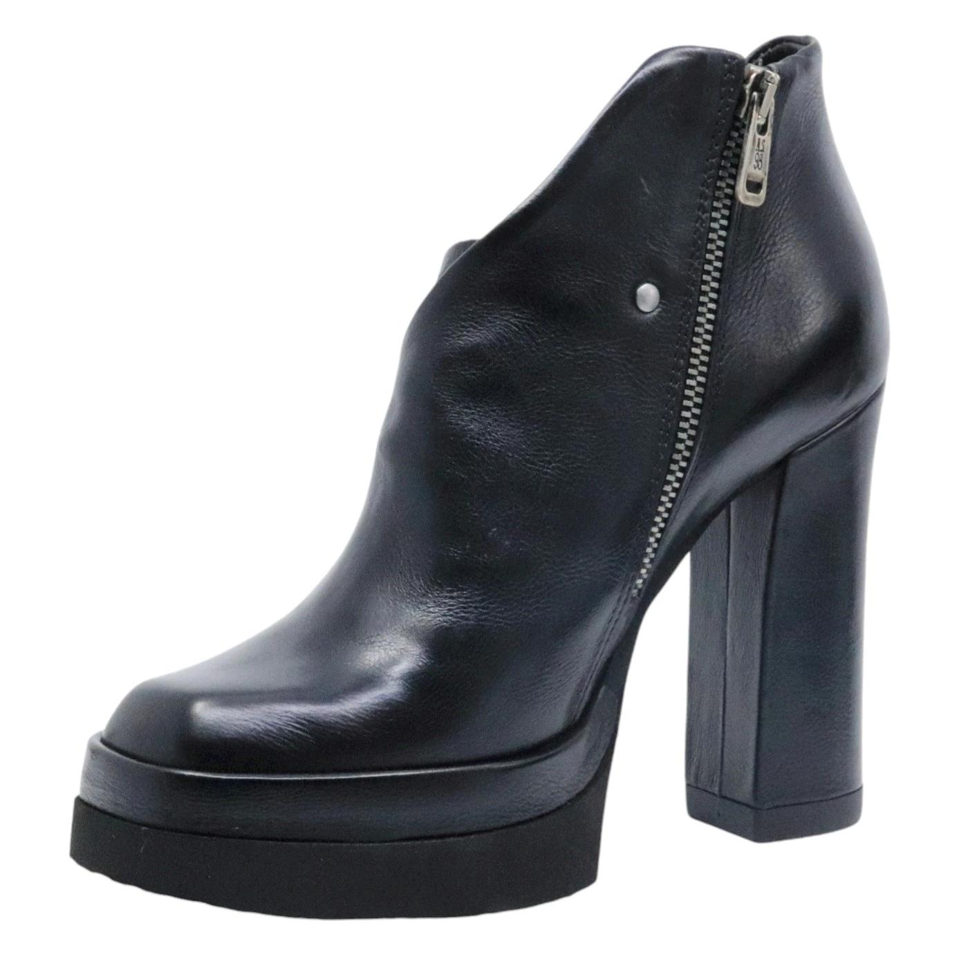 Tronchetto donna AS98 A53125 in pelle nera 