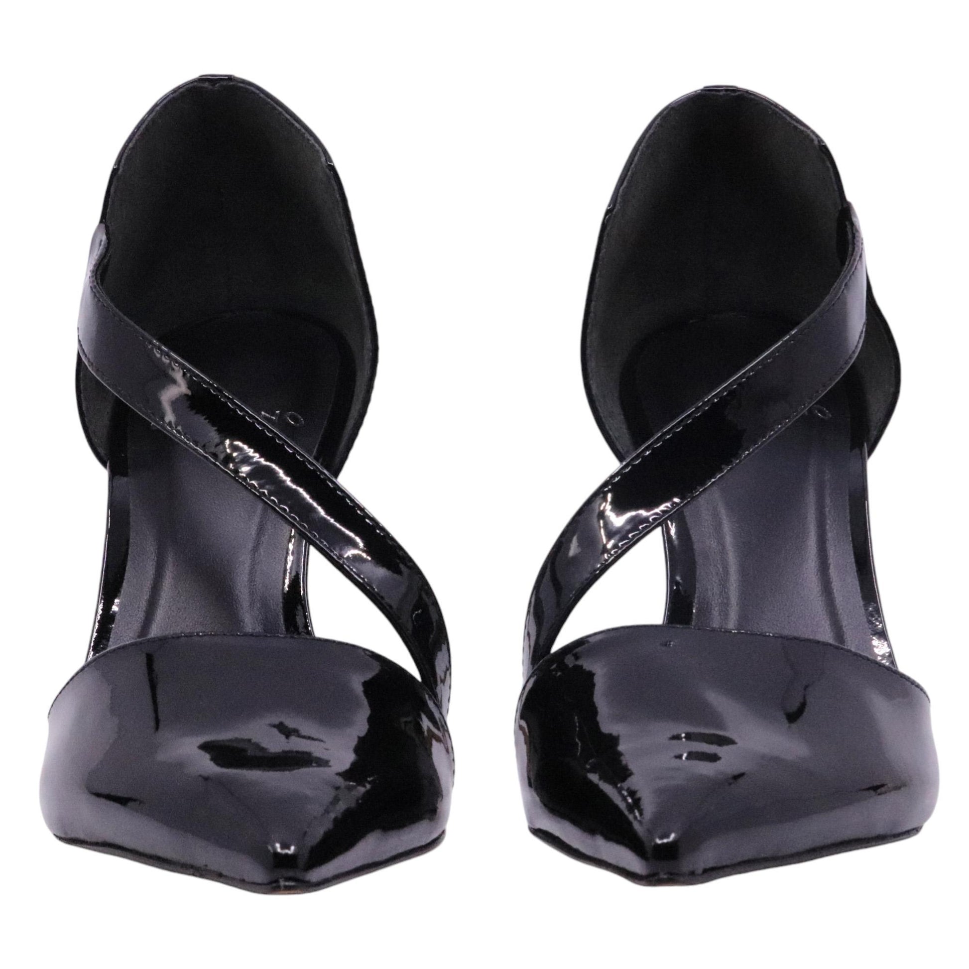 Décolleté donna Carrano 607002 in pelle vernice di colore nero aperto ai lati 
