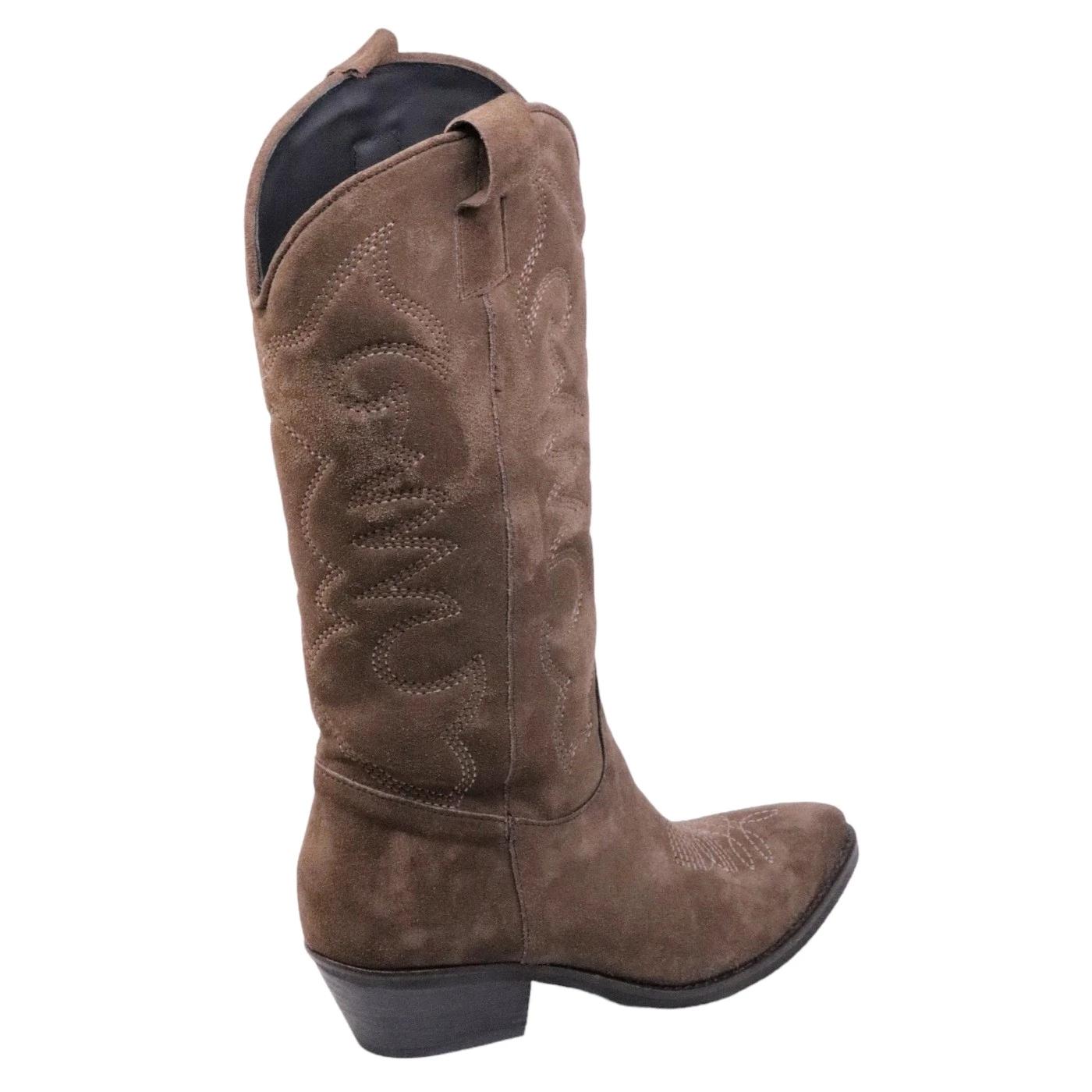 Texano donna Ranyé Jennifer realizzato in pelle scamosciata di colore marrone 