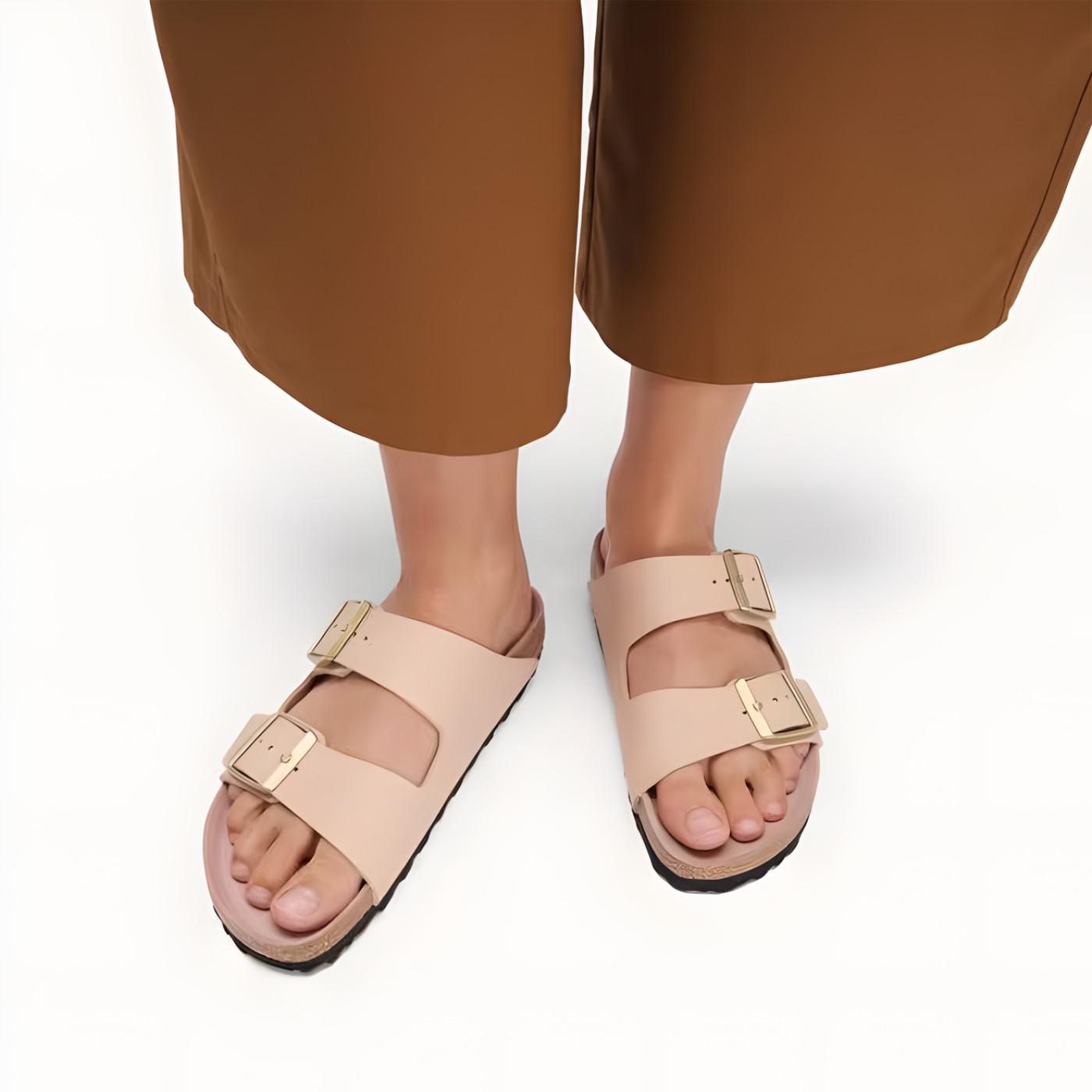 Birkenstock Arizona Triple Pink sandalo donna in Birko-Flor rosa con doppia fibbia 