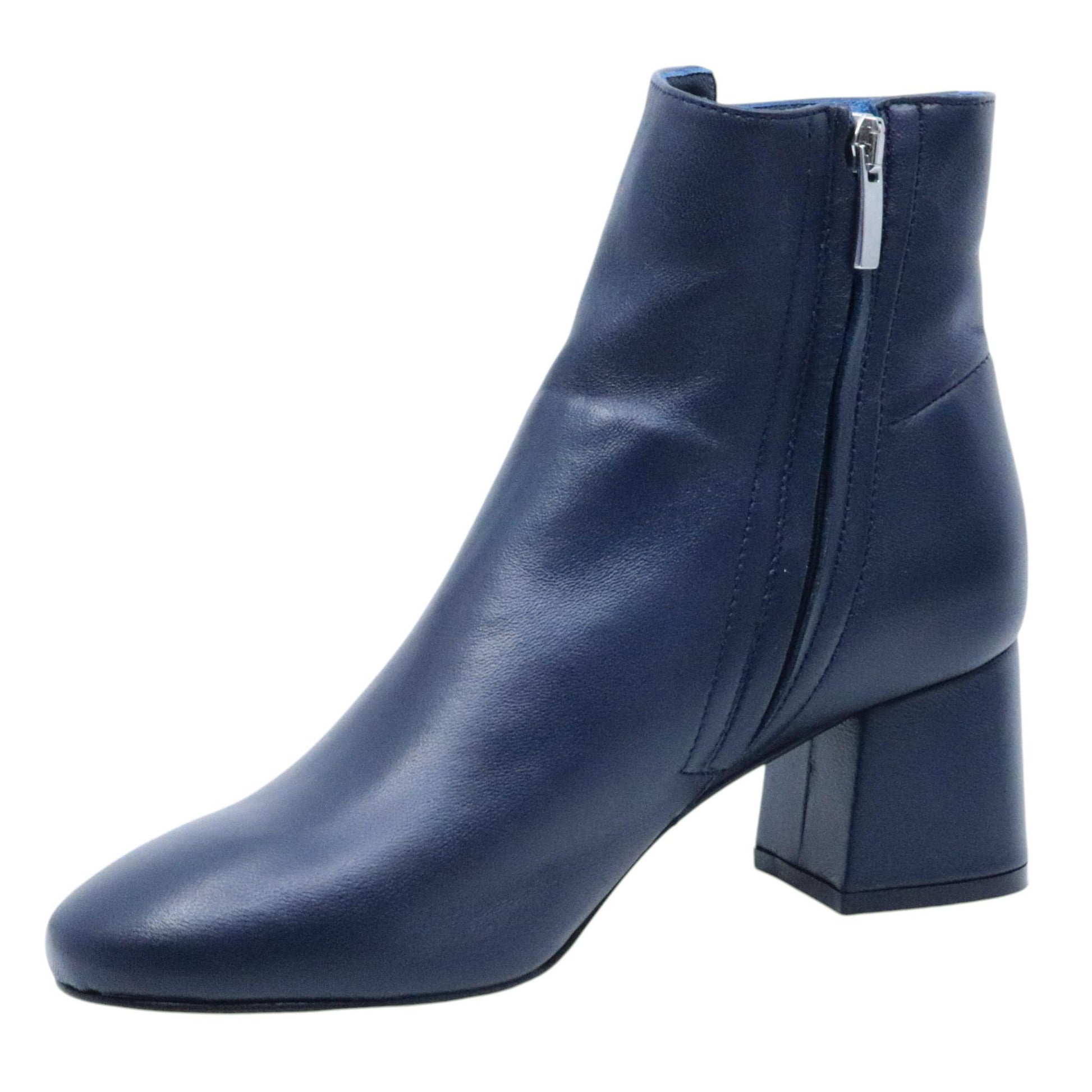 Stivaletto donna Ranyé 133 in pelle blu 