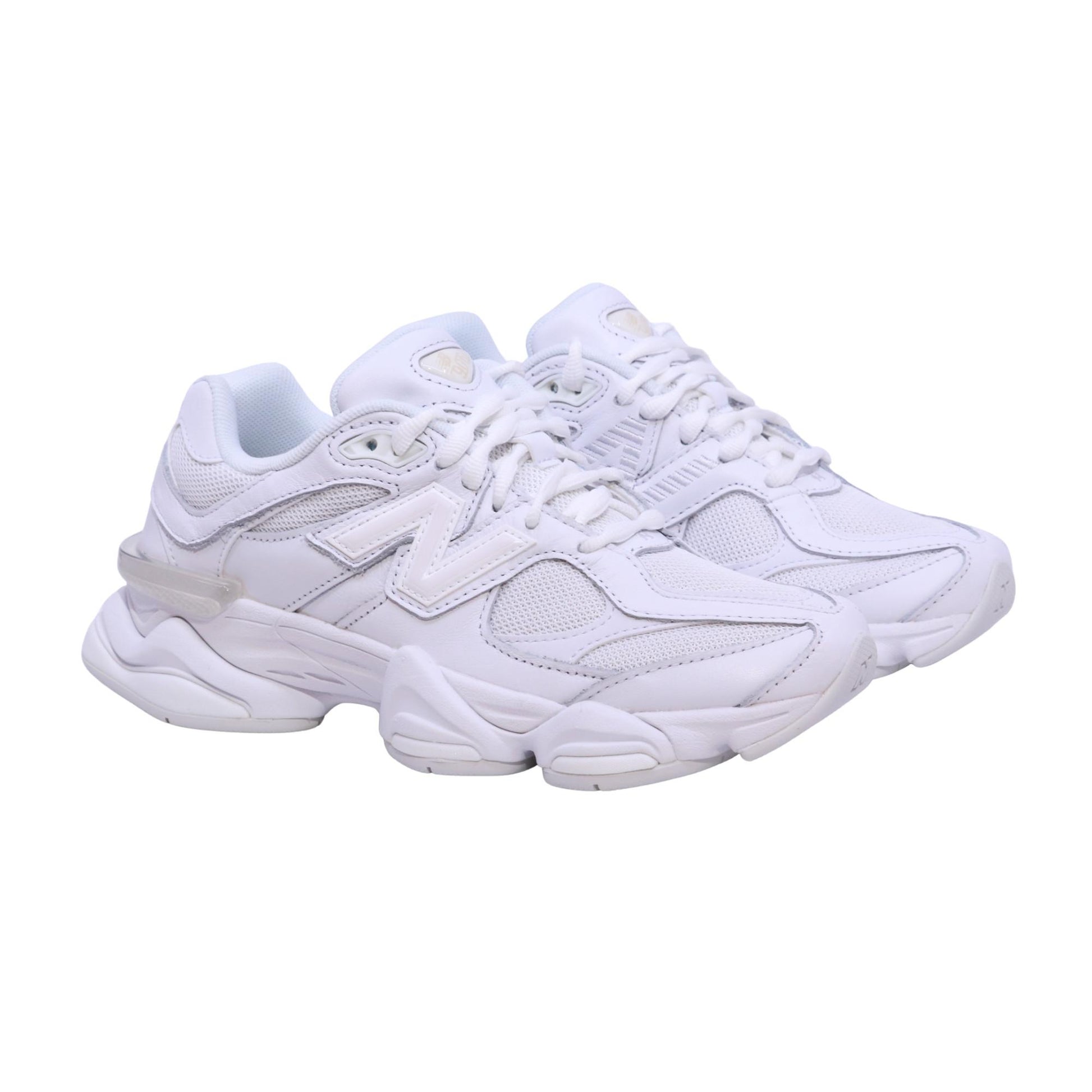 New Balance 9060 NRJ sneaker in pelle bianca 