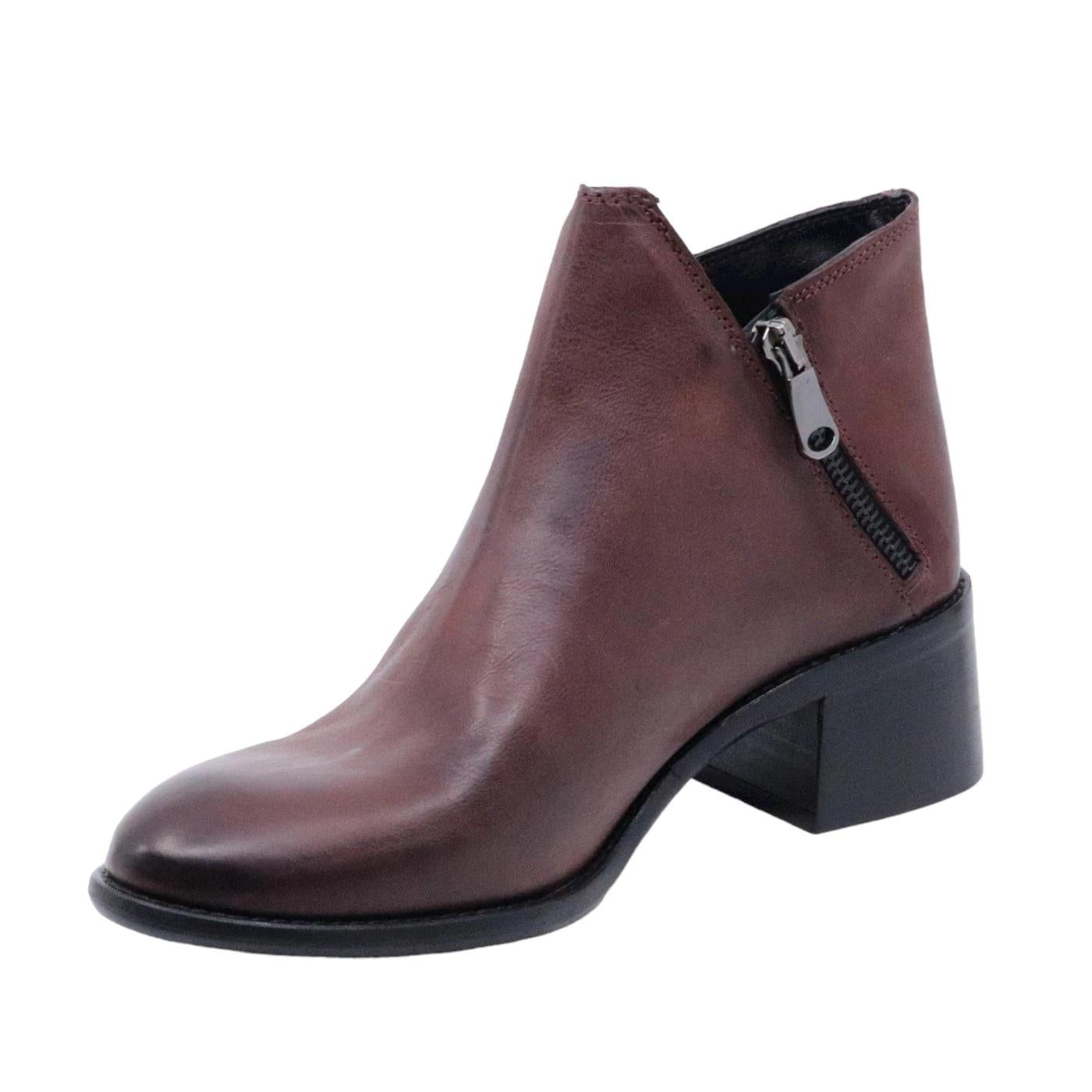 Stivaletto da donna Curiositè in pelle morbida di colore bordeaux 