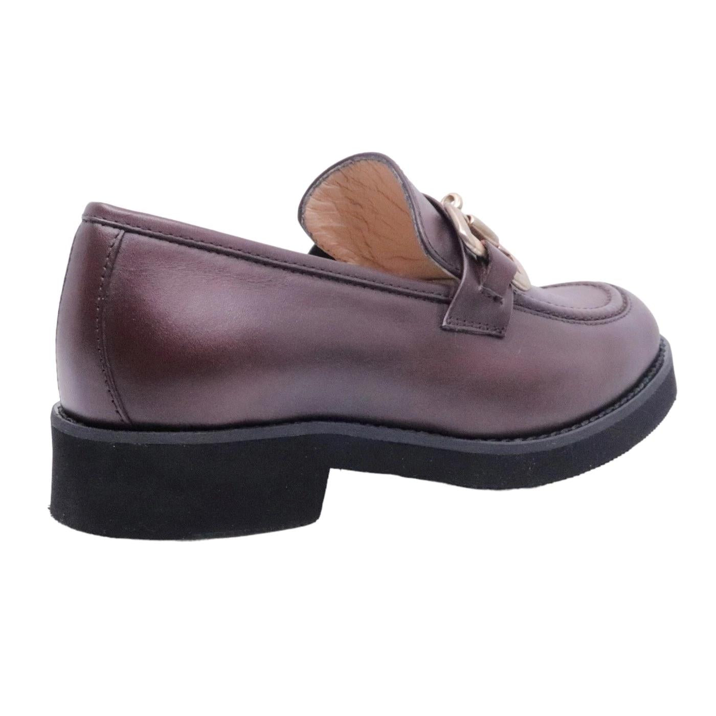 Mocassino donna Le Briella Z800F in pelle nappata di colore bordeaux con morsetto 