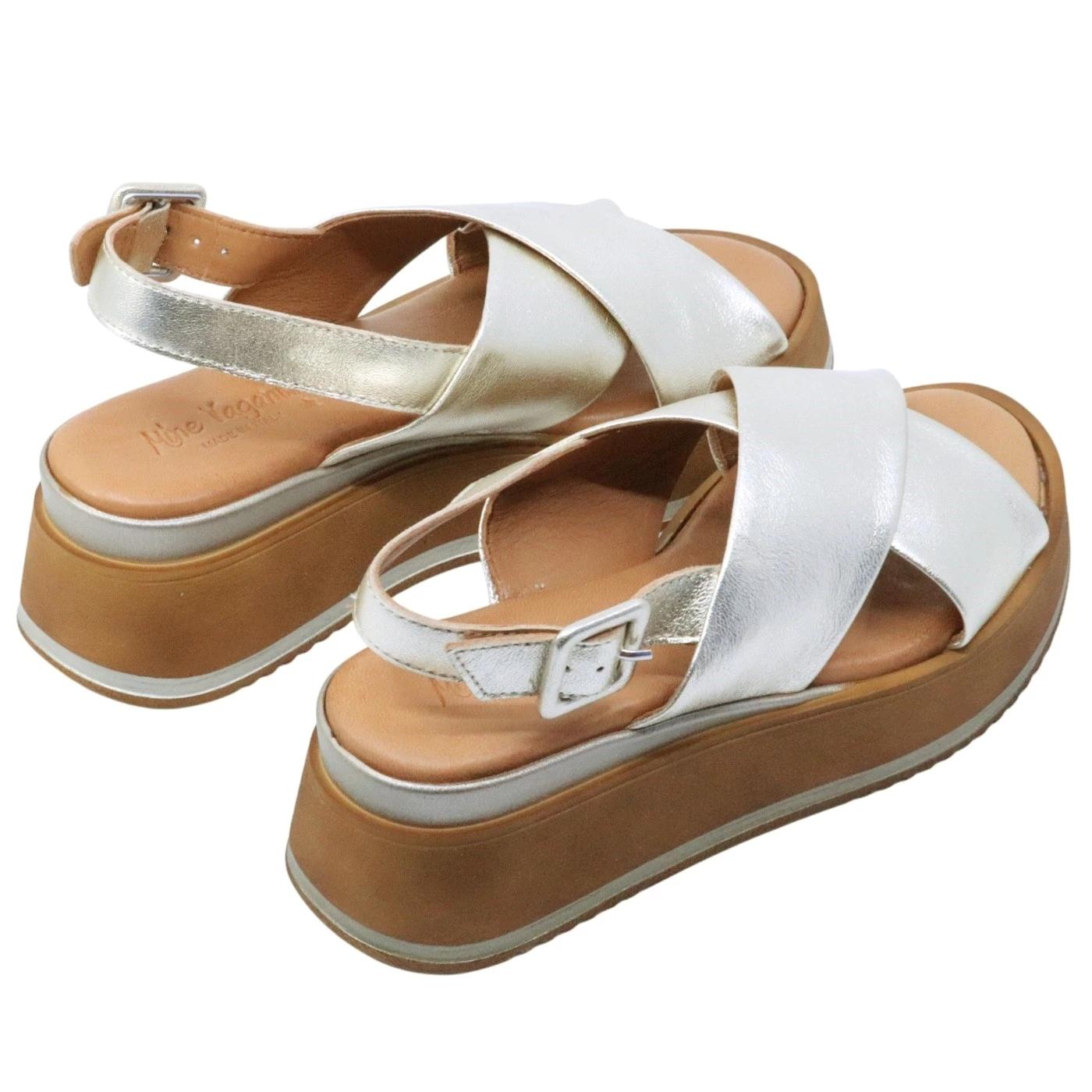 Sandalo con zeppa Mine Vaganti 3896 in pelle laminata platino 