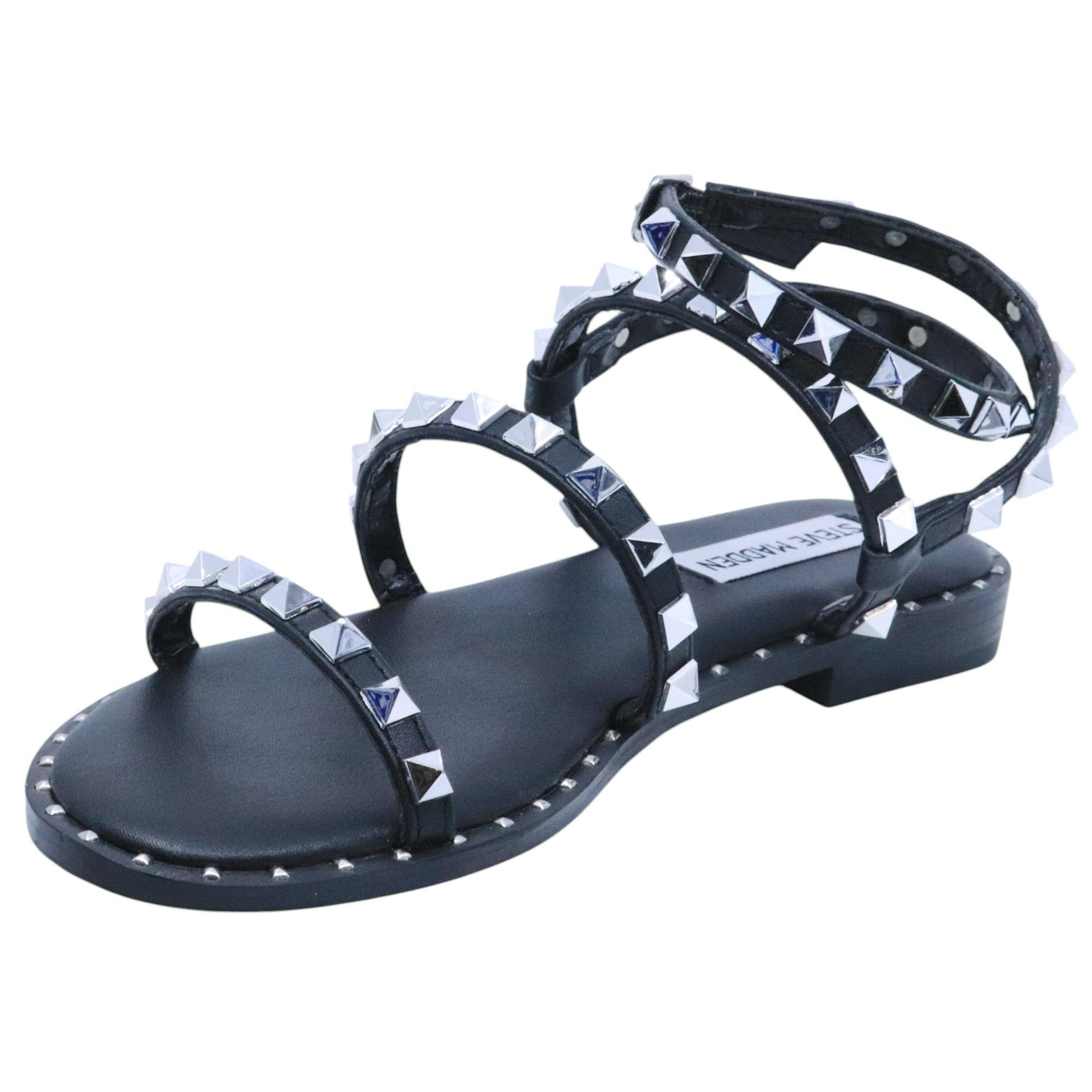 Sandalo Steve Madden Travel in similpelle nera con borchie 