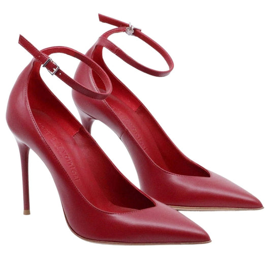 Sergio Levantesi décolleté da donna realizzato in pelle di colore rosso 