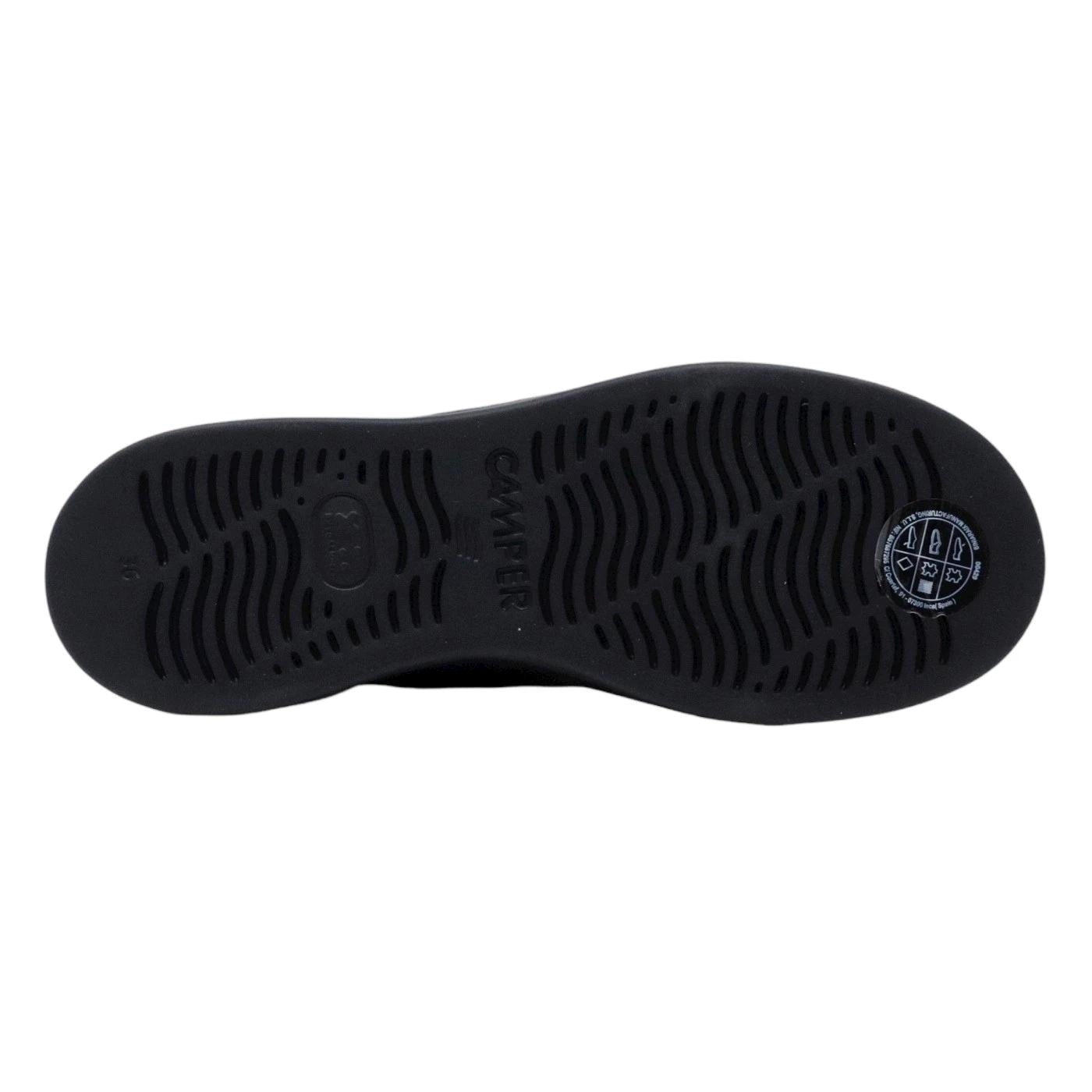 Sneaker donna Camper in pelle di colore nero 