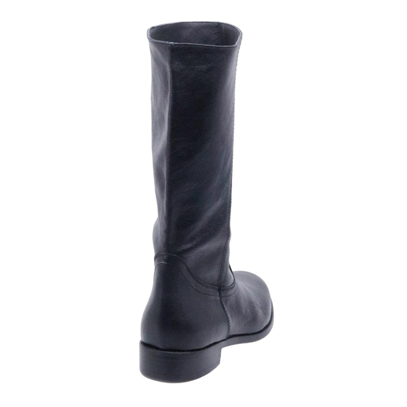 Stivaletto donna Curiositè 1707 in morbida pelle in colore nero 