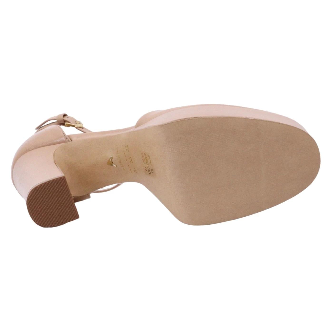 Décolleté donna Carrano 529002B in pelle beige 