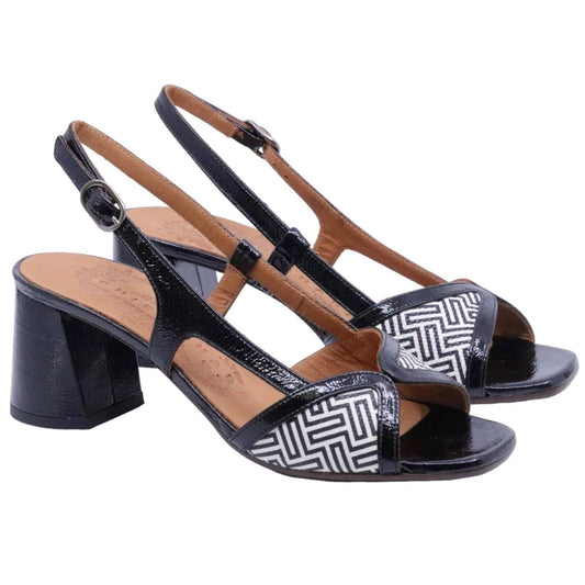 Chie Mihara Ruby sandalo donna in pelle lucida nera e stampa bianca 
