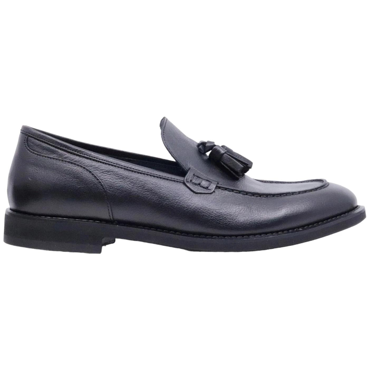 Mocassino uomo Seboy's 3542 in morbida pelle di colore nero con mappetti 