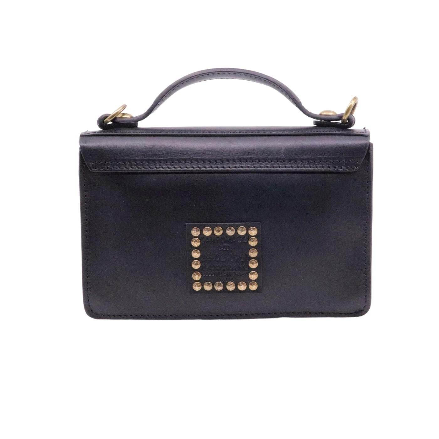 Borsa Campomaggi C036891 in morbida pelle vacchetta di colore nero 