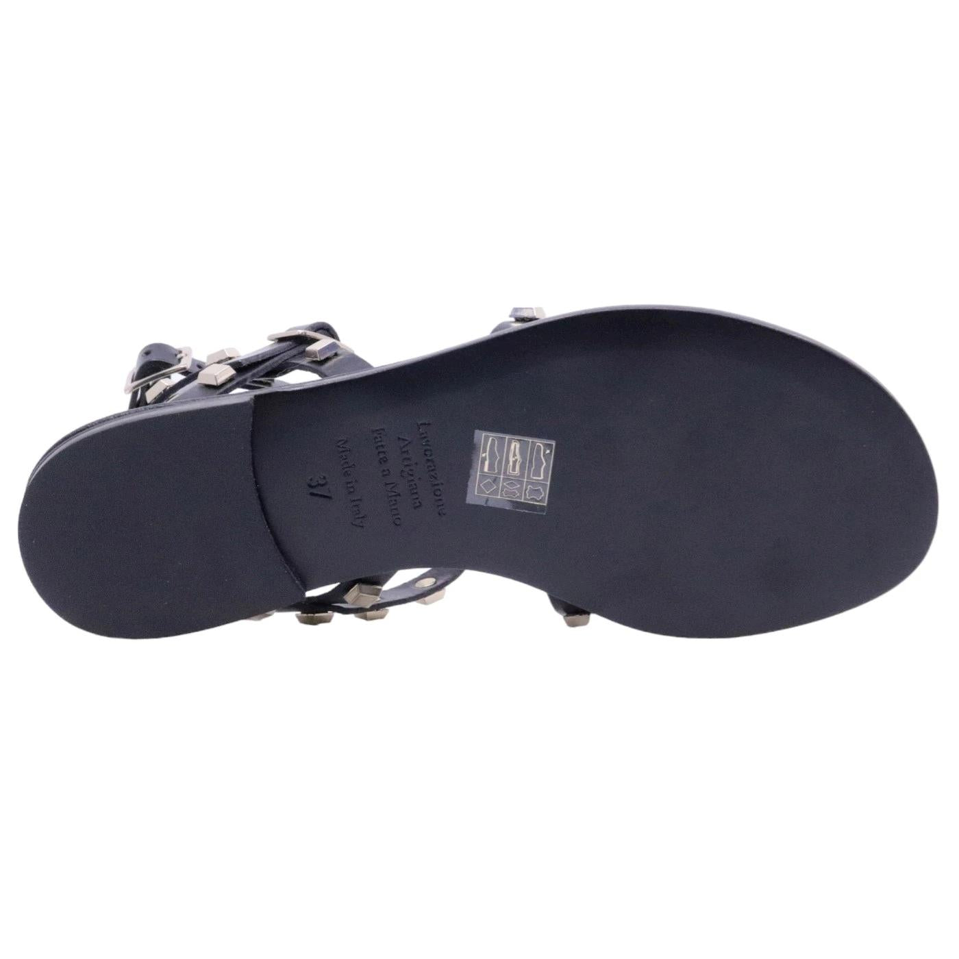 Sandalo donna Cecile 2786 in pelle nera con borchiette 