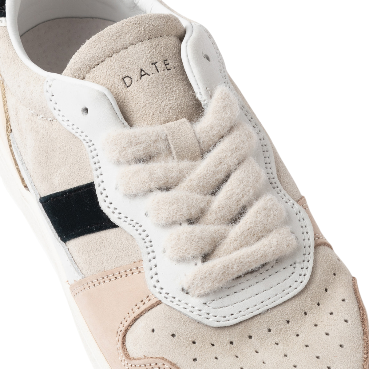 DATE Court 2.0 Colored Ivory C2 CO IV sneaker donna con inserti in nabuk rosata 