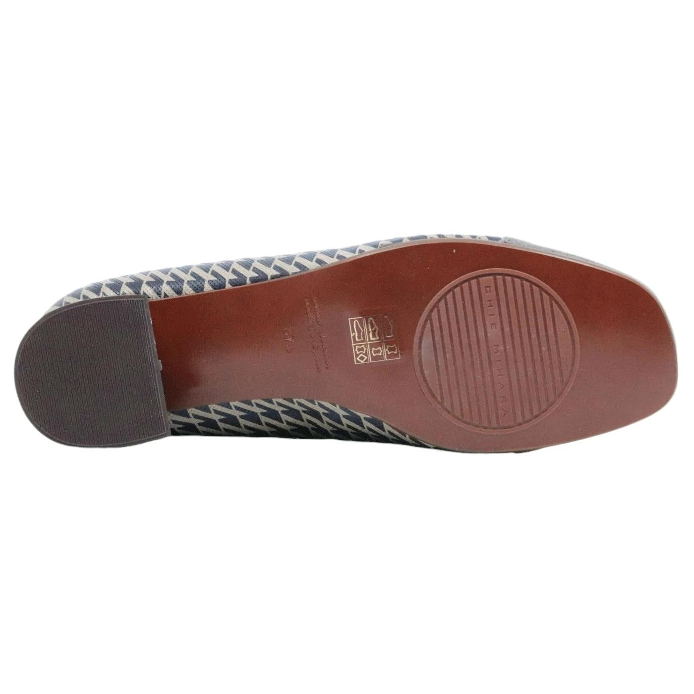 Scarpe mary jane Chie Mihara Revita45 in pelle grigio lucida 