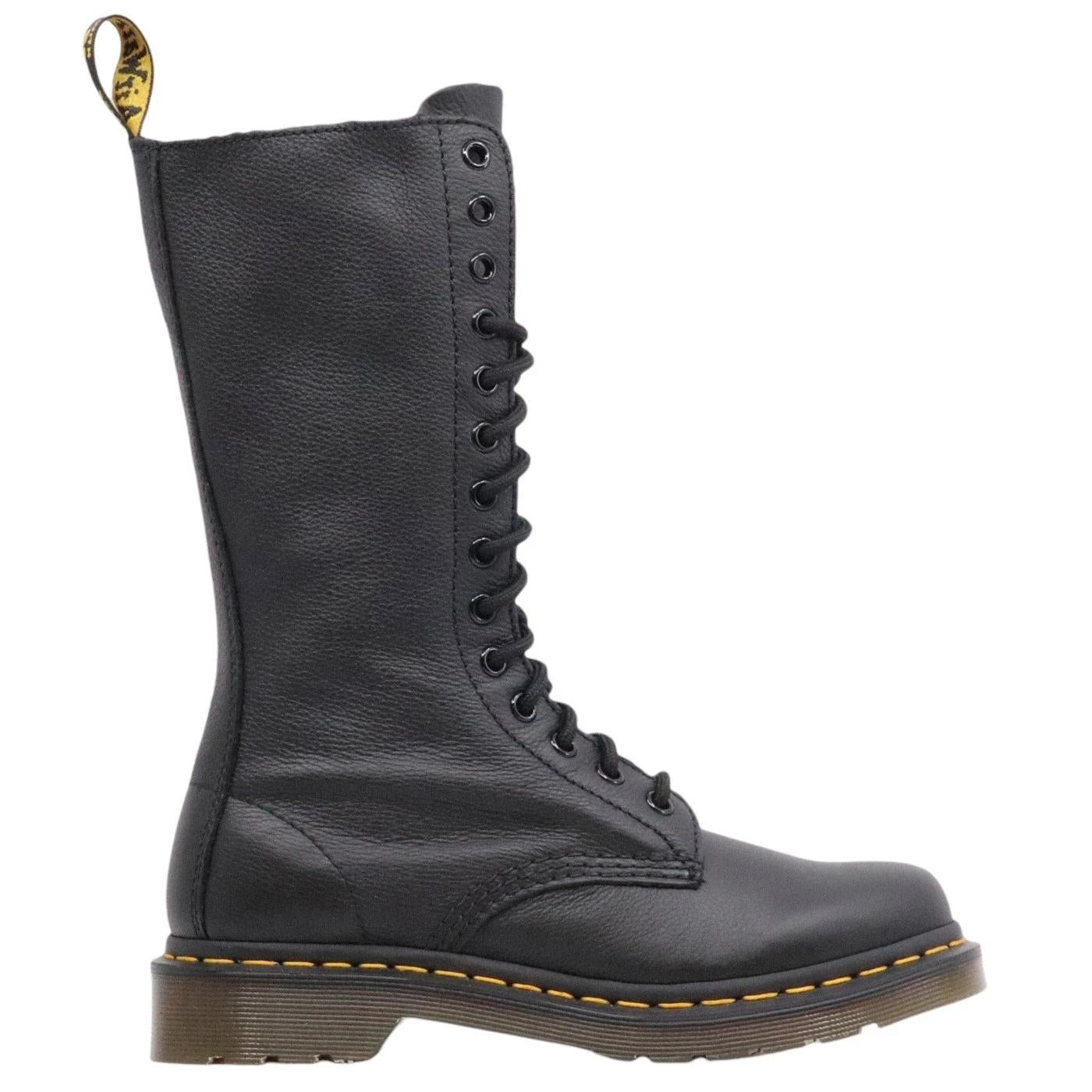 Dr. Martens 1B99 Stivale da donna realizzato in morbida pelle virginia 