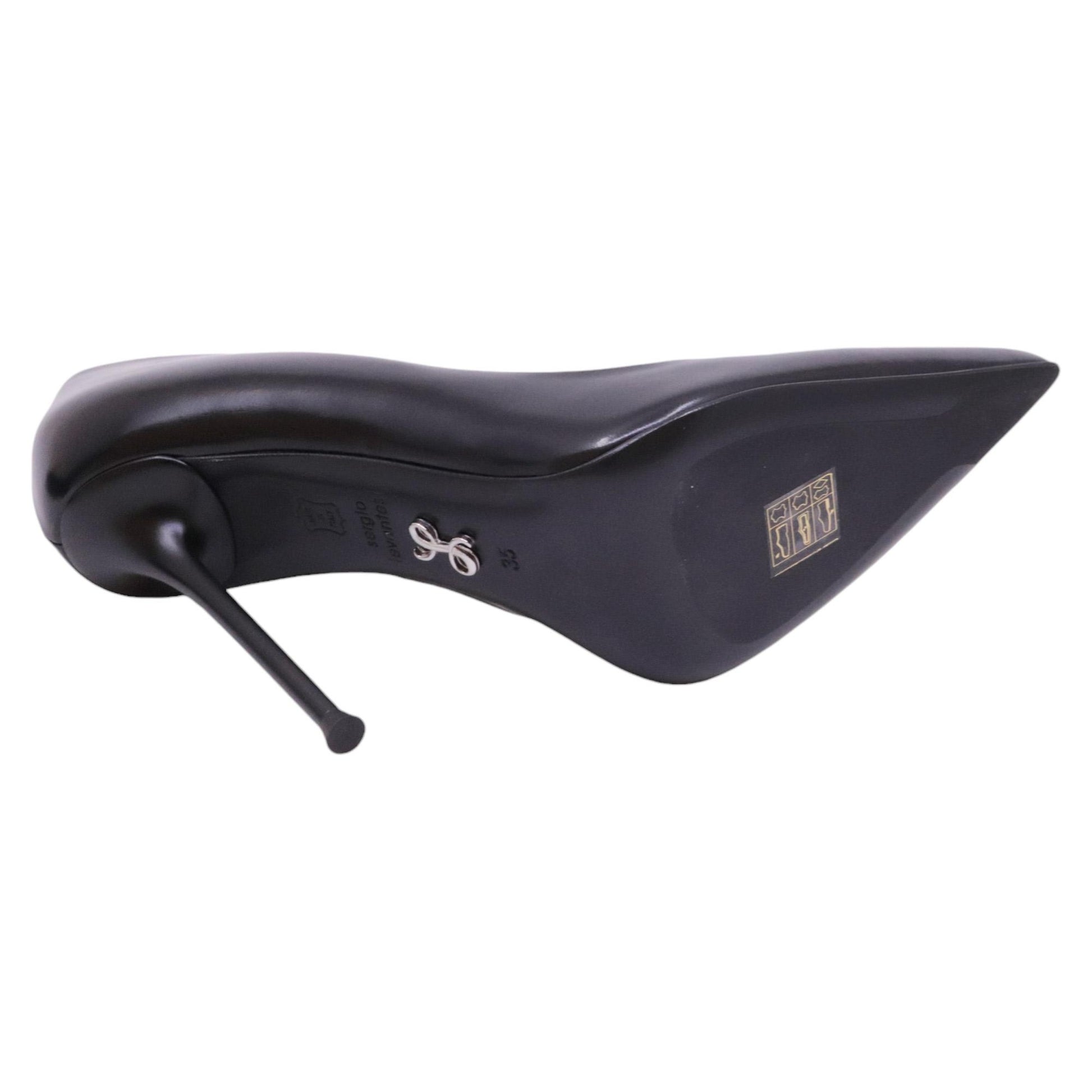 Décolleté donna Sergio Levantesi Ley 5 in pelle nera 