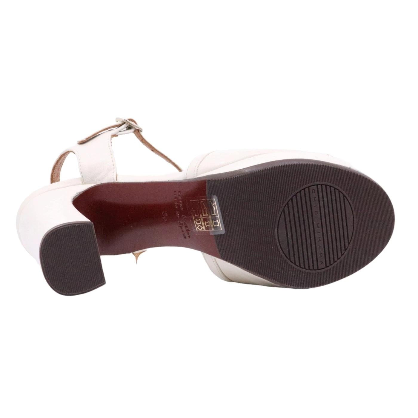 Chie Mihara Catina sandalo donna in pelle bianca con fiore 