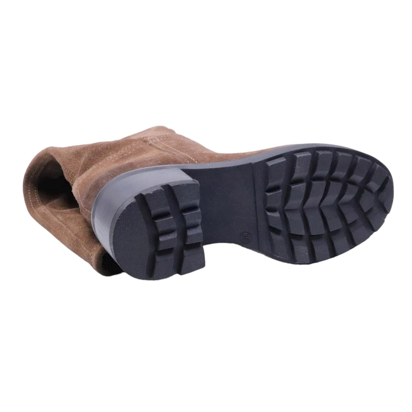 Stivale da donna Gio+ AFRA04A in camoscio di colore marrone 
