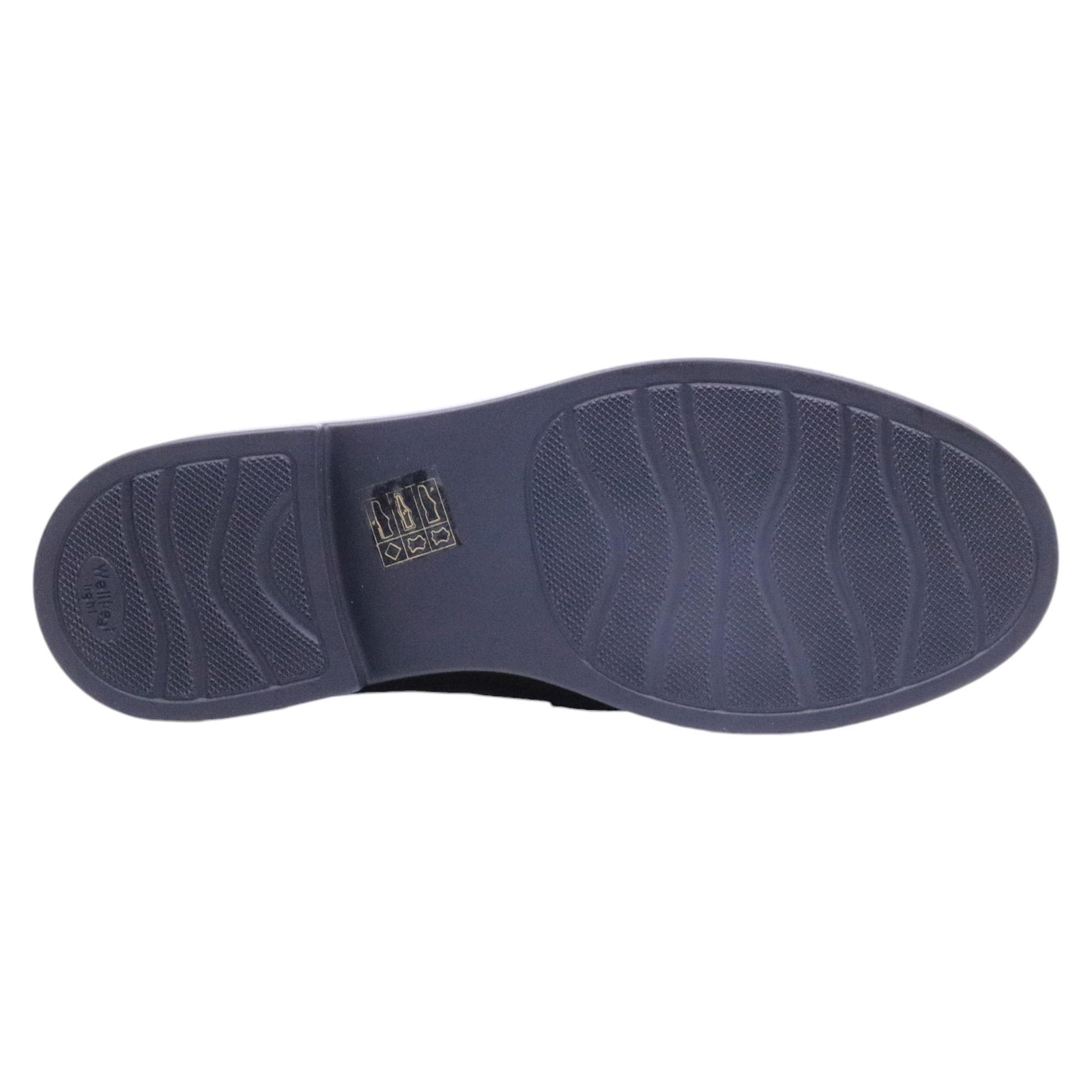 Mocassino donna Triver Flight 709-24 in pelle nera caratterizzato da un mappetto 