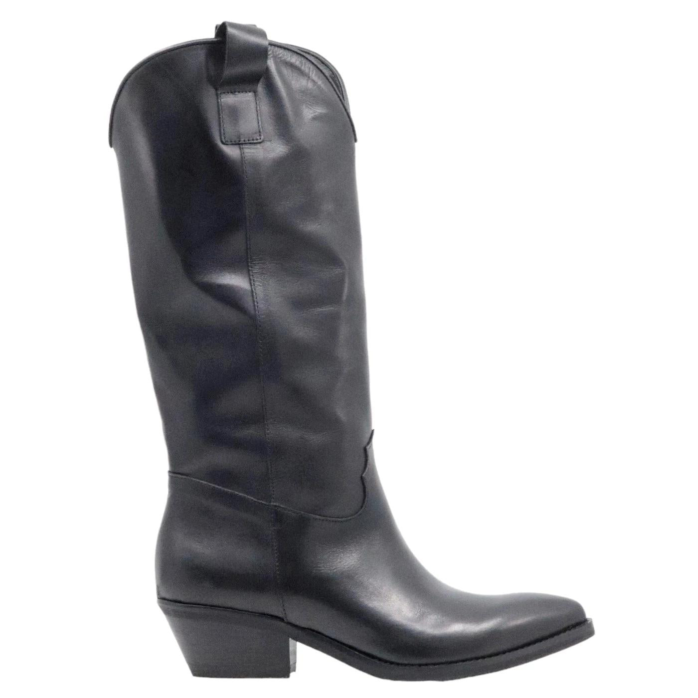 Texano donna Ranyé Jennifer realizzato in pelle nappa di colore nero 