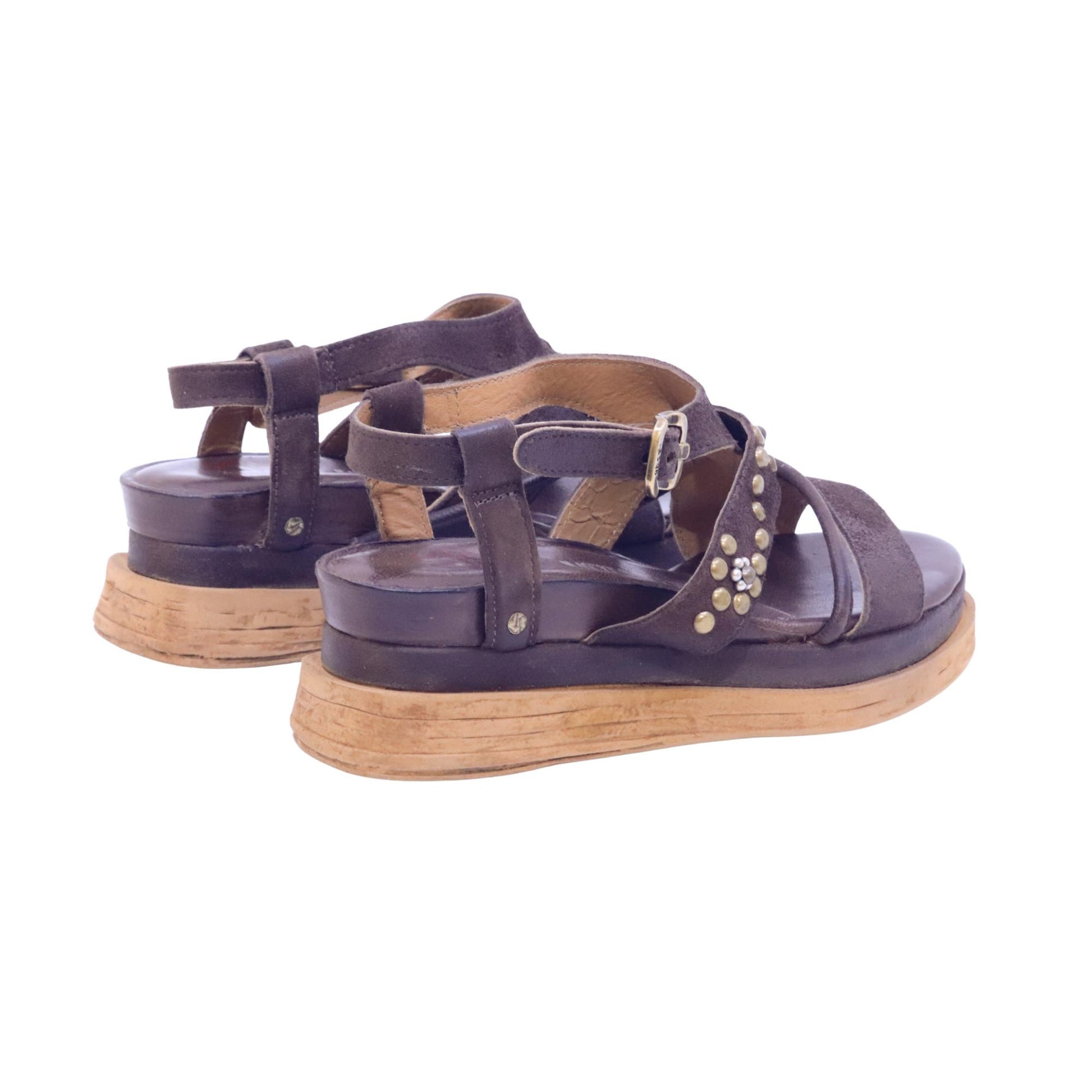 A.S.98 Liuba A15053 sandalo donna in camoscio con borchie e cinturino 
