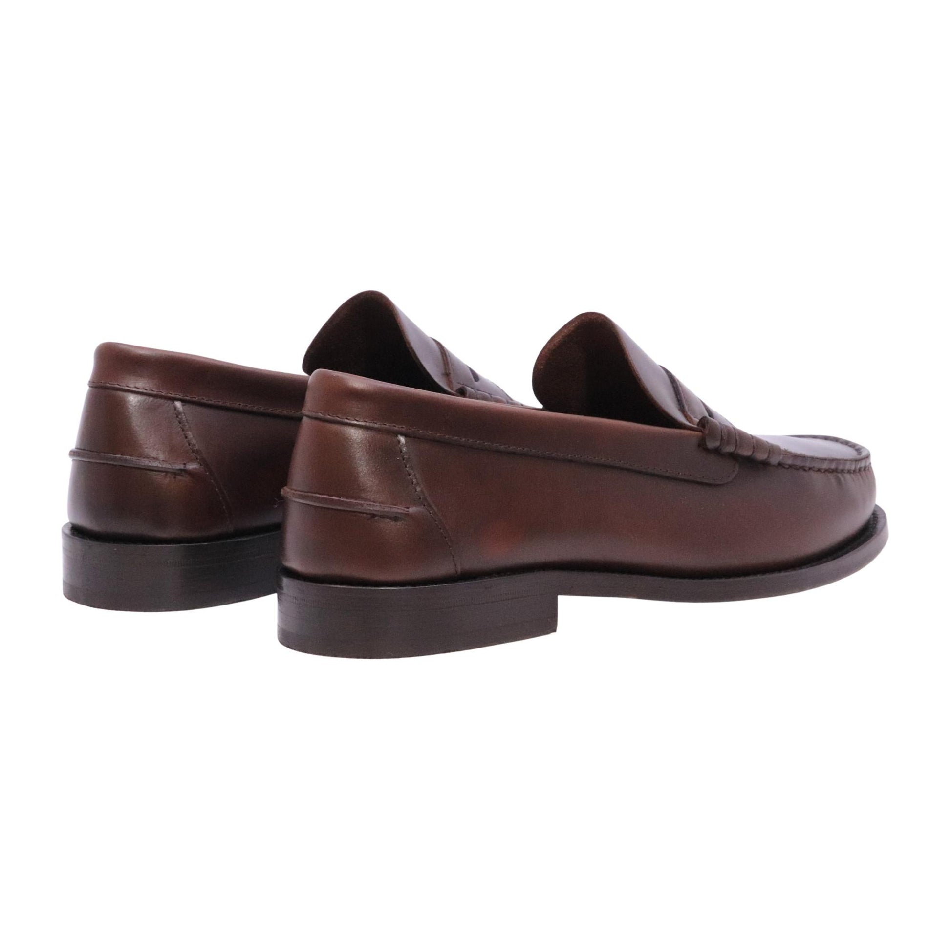 Saxone of Scotland Coll 23 G mocassino uomo in pelle marrone scuro fondo cuoio 