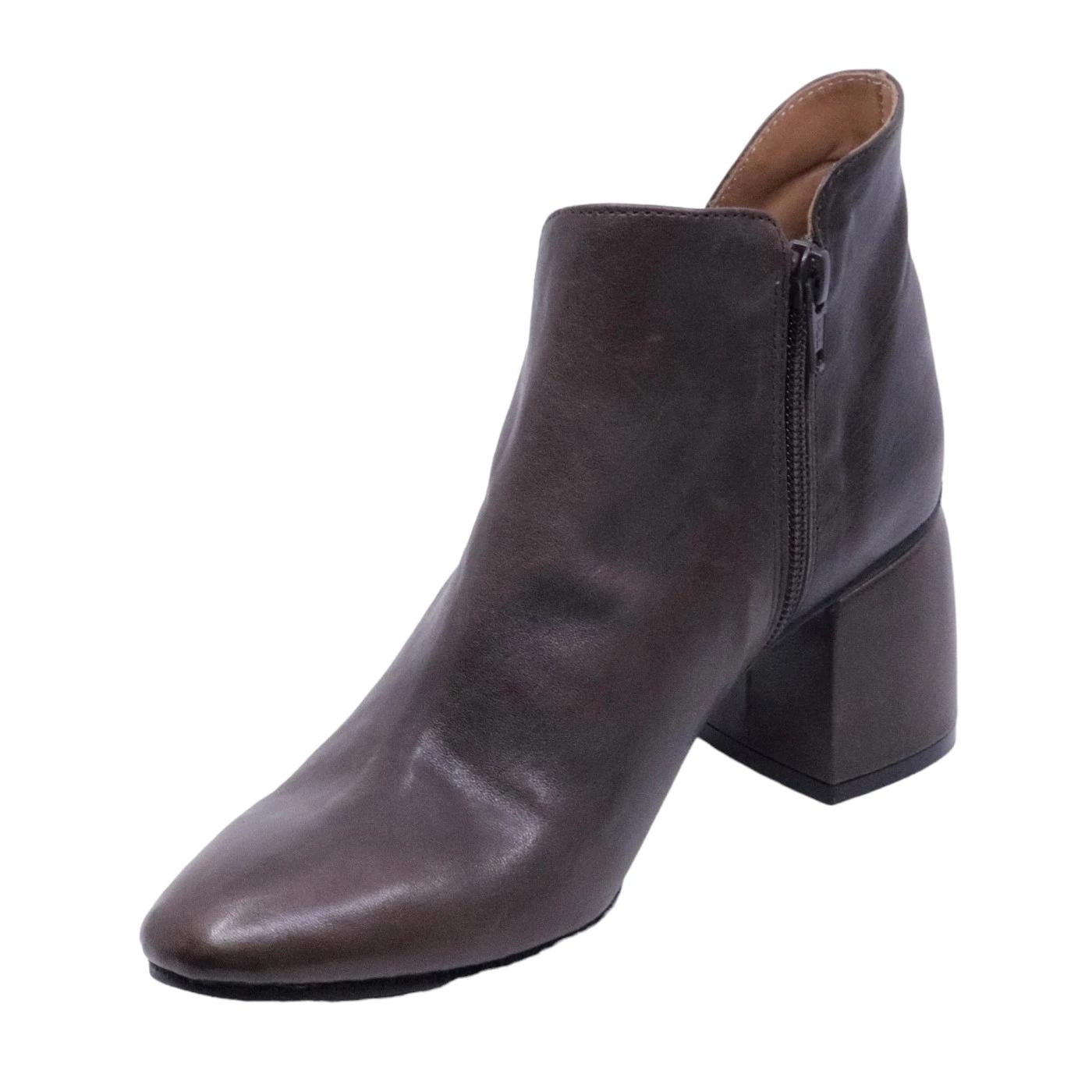 Stivaletto donna Kudetà in morbida pelle di colore marrone 