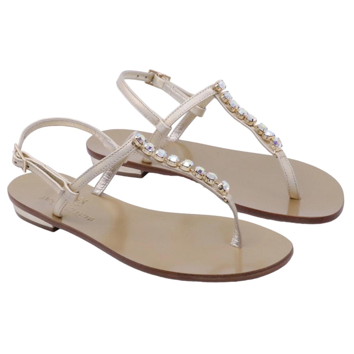 Sandalo infradito 3131C  Paolo Ferrara in pelle oro e pietre luminose a giogliello 